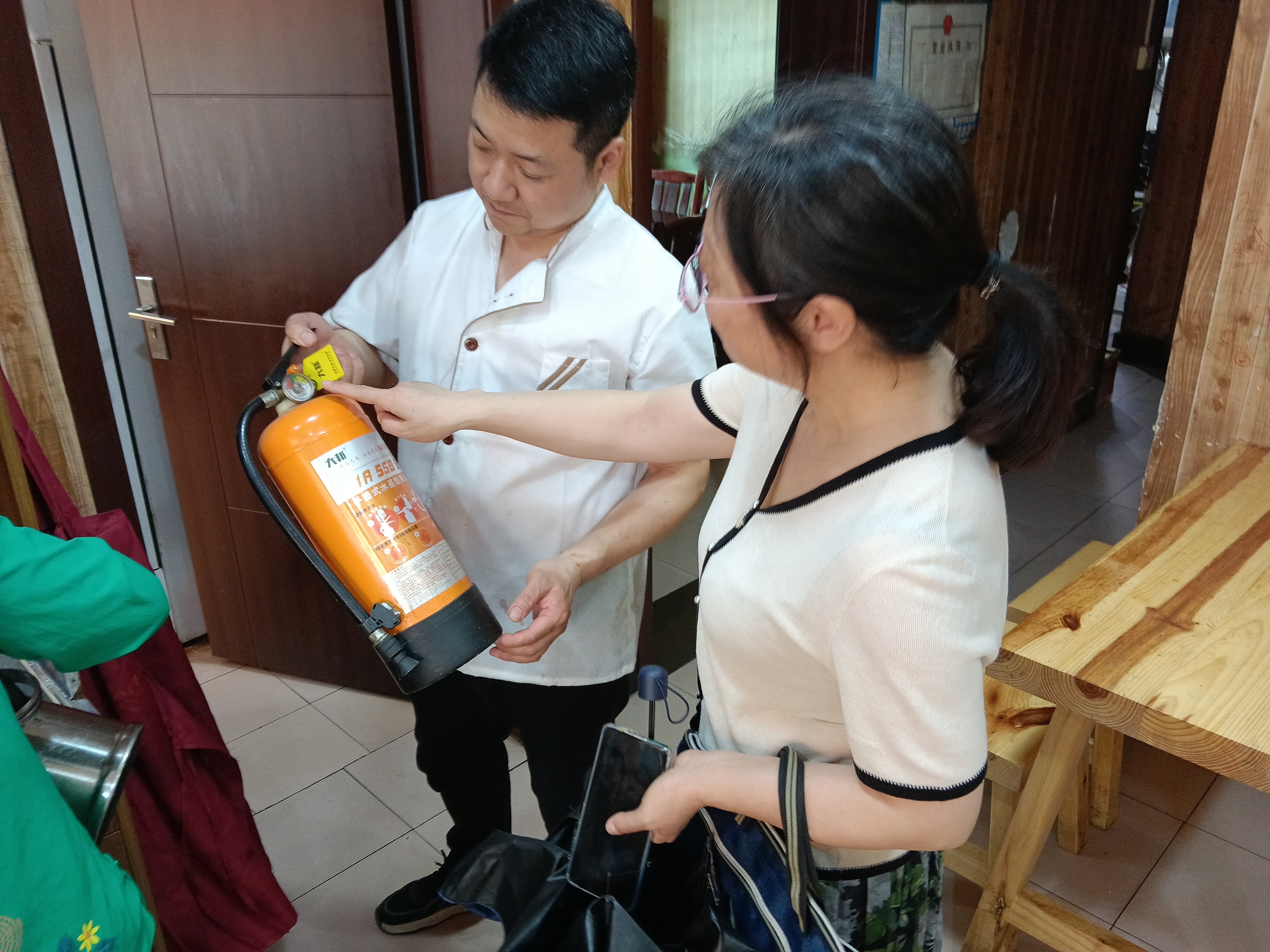 日常检查不松懈 织密安全防护网