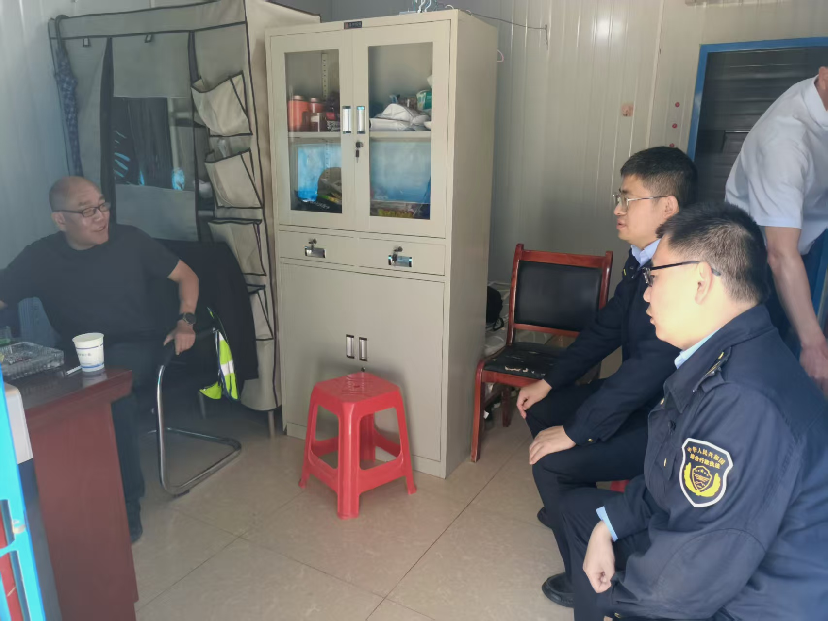 下堡坪执法分局开展砂石企业节前专项检查