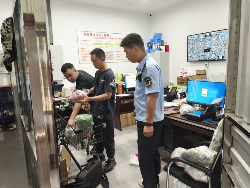 严把抽检关  筑牢食品安全防线