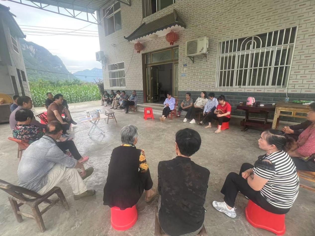 黄花镇杨家河村：屋场会上话家园 共建美丽新乡村