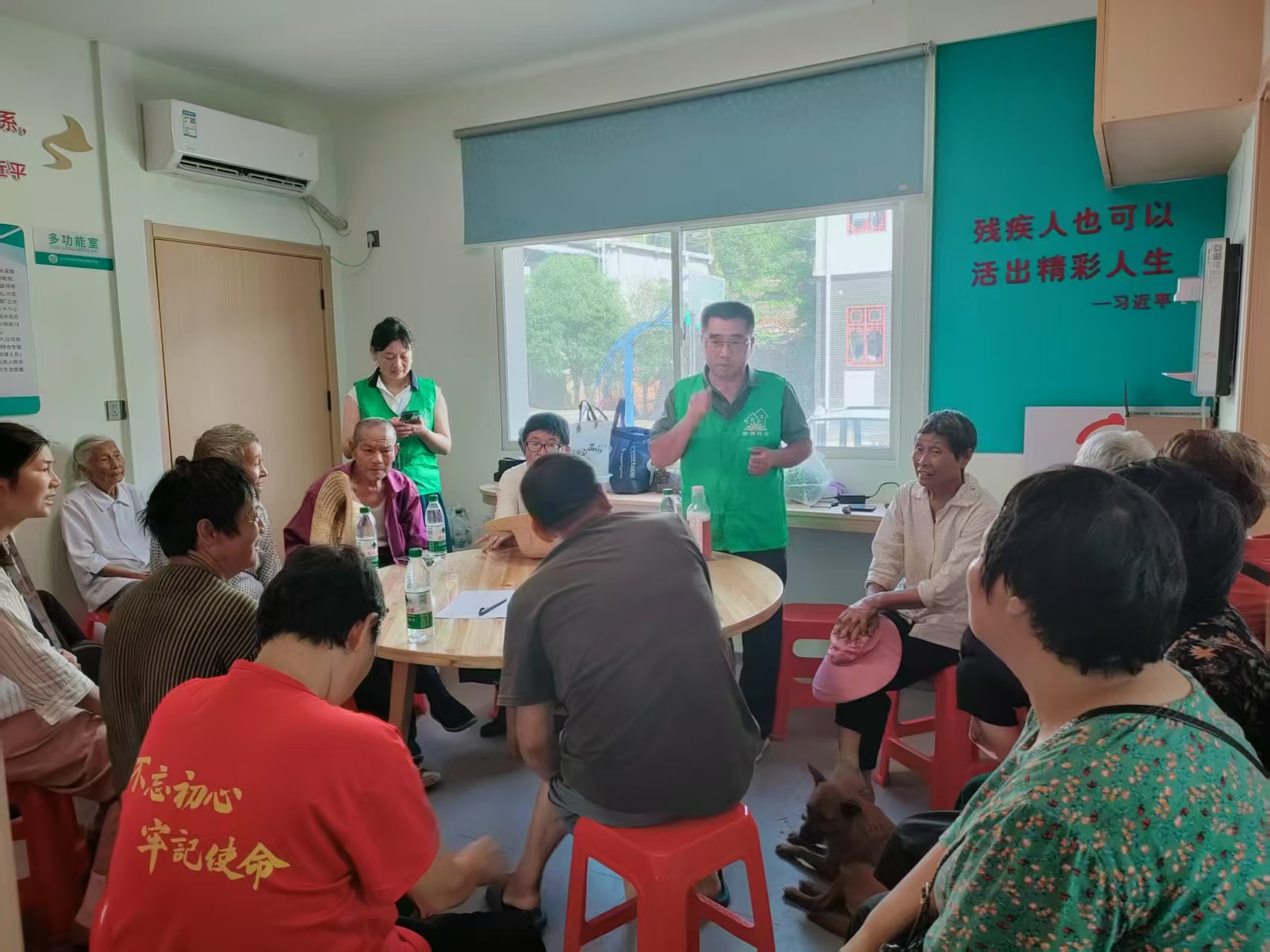 乐天溪镇：制“皂”快乐 残健共融