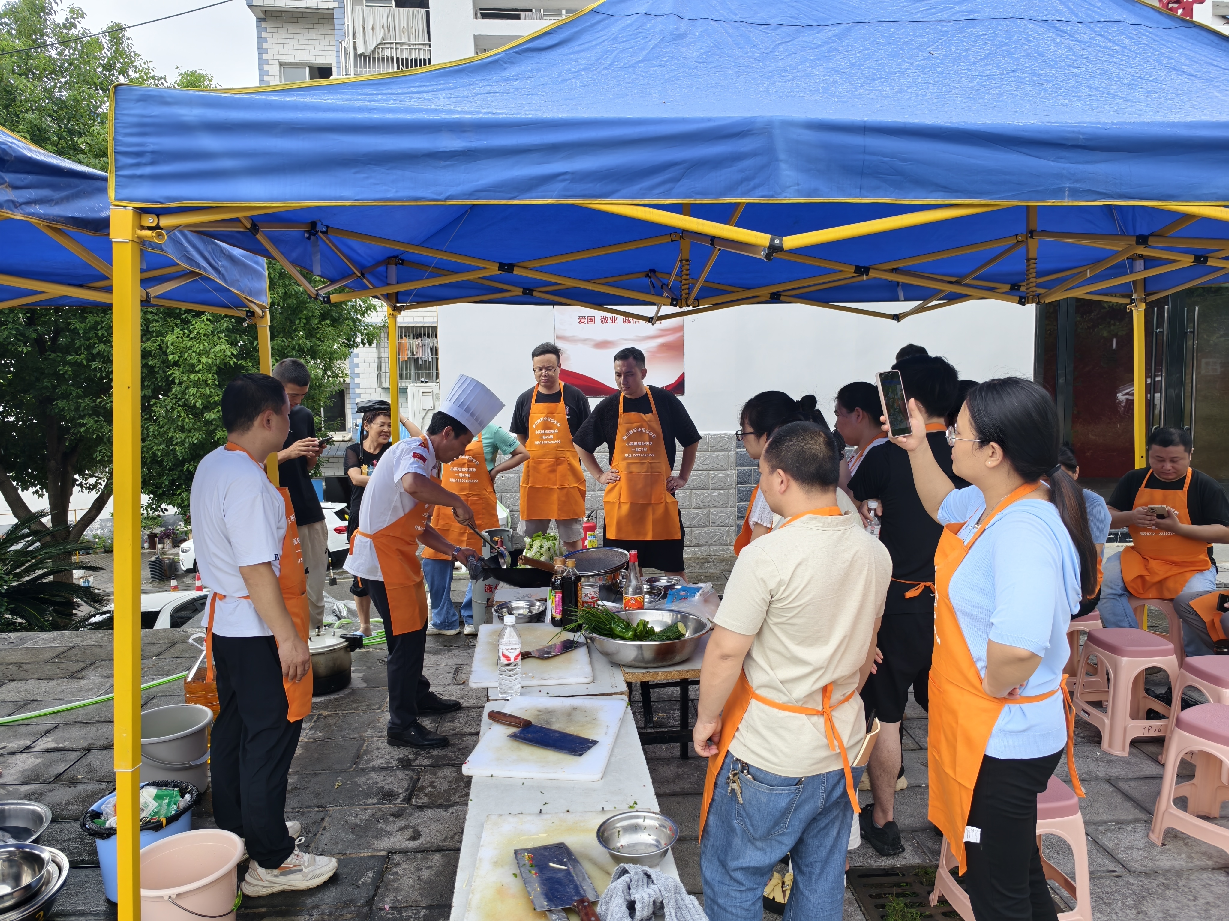 厨艺培训“接地气” 社区赋能促就业