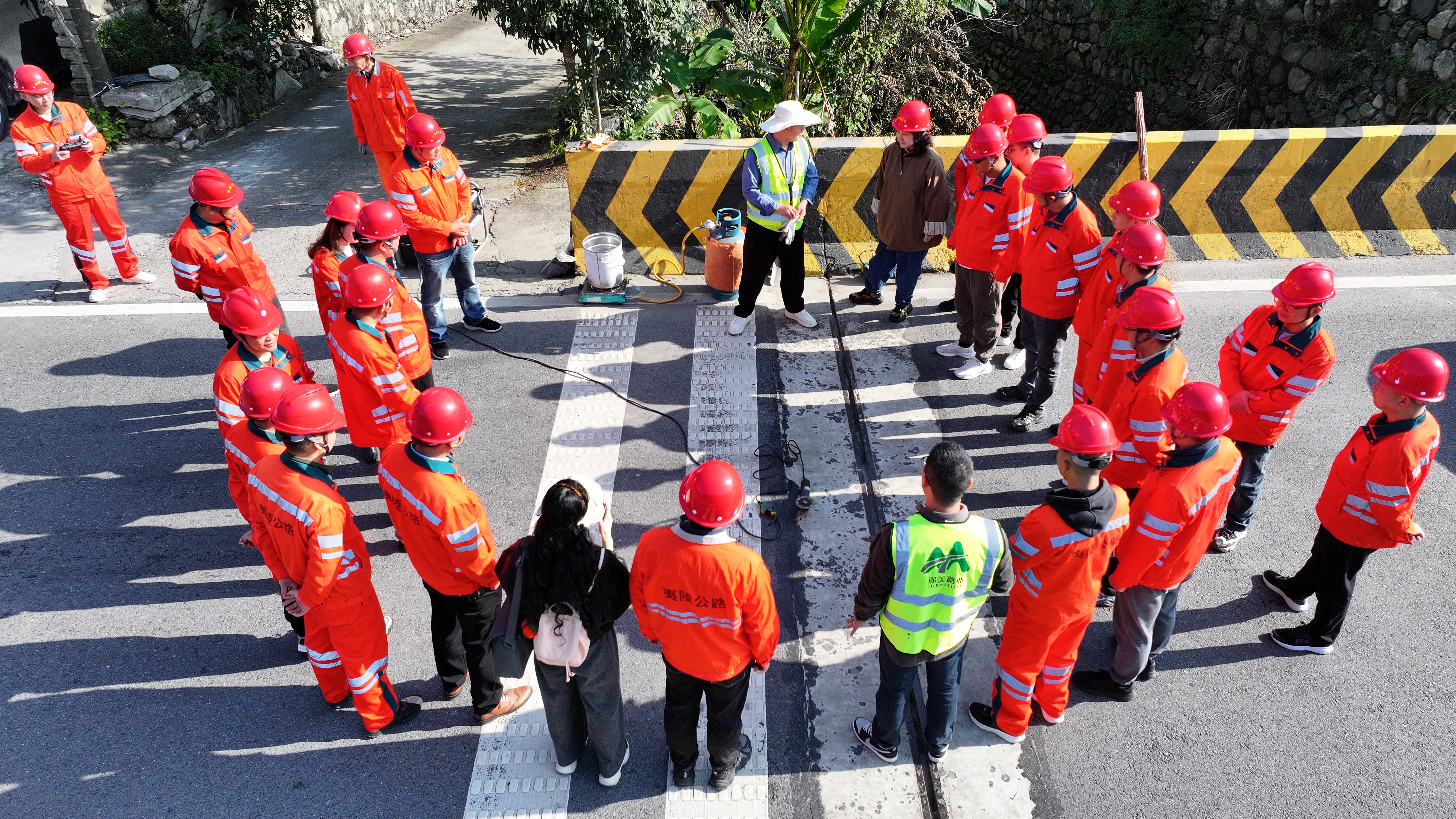 探索“四新”技术 赋能公路养护提质增效