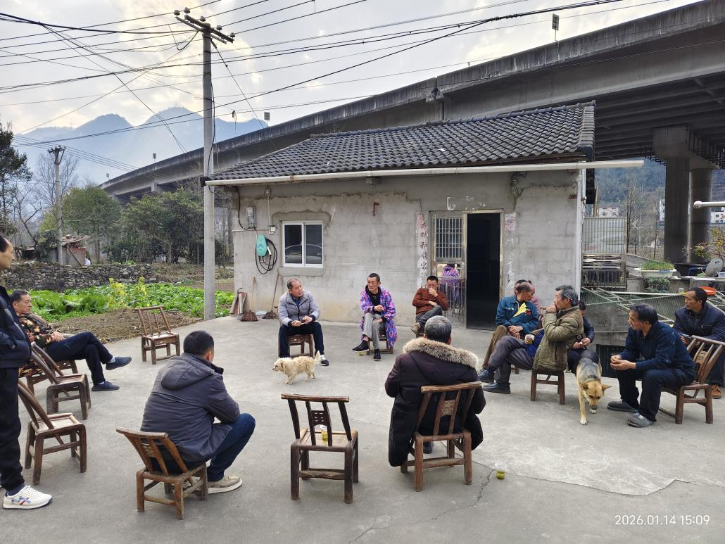 屋场会聚民智 共绘和美村湾新图景