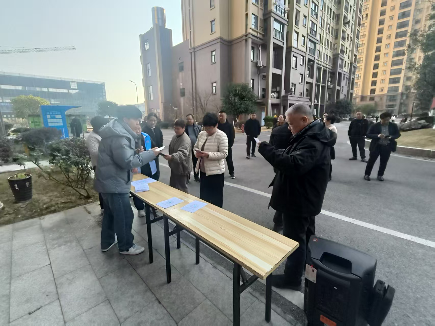 民主选举聚民意 共建小区谱新章