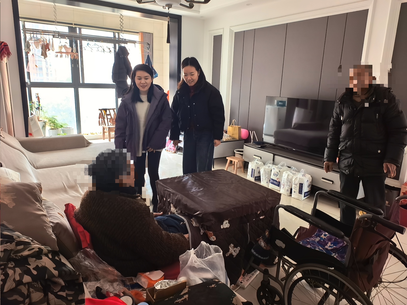 以爱为翼 以暖为途 东城试验区残联开展新春慰问活动