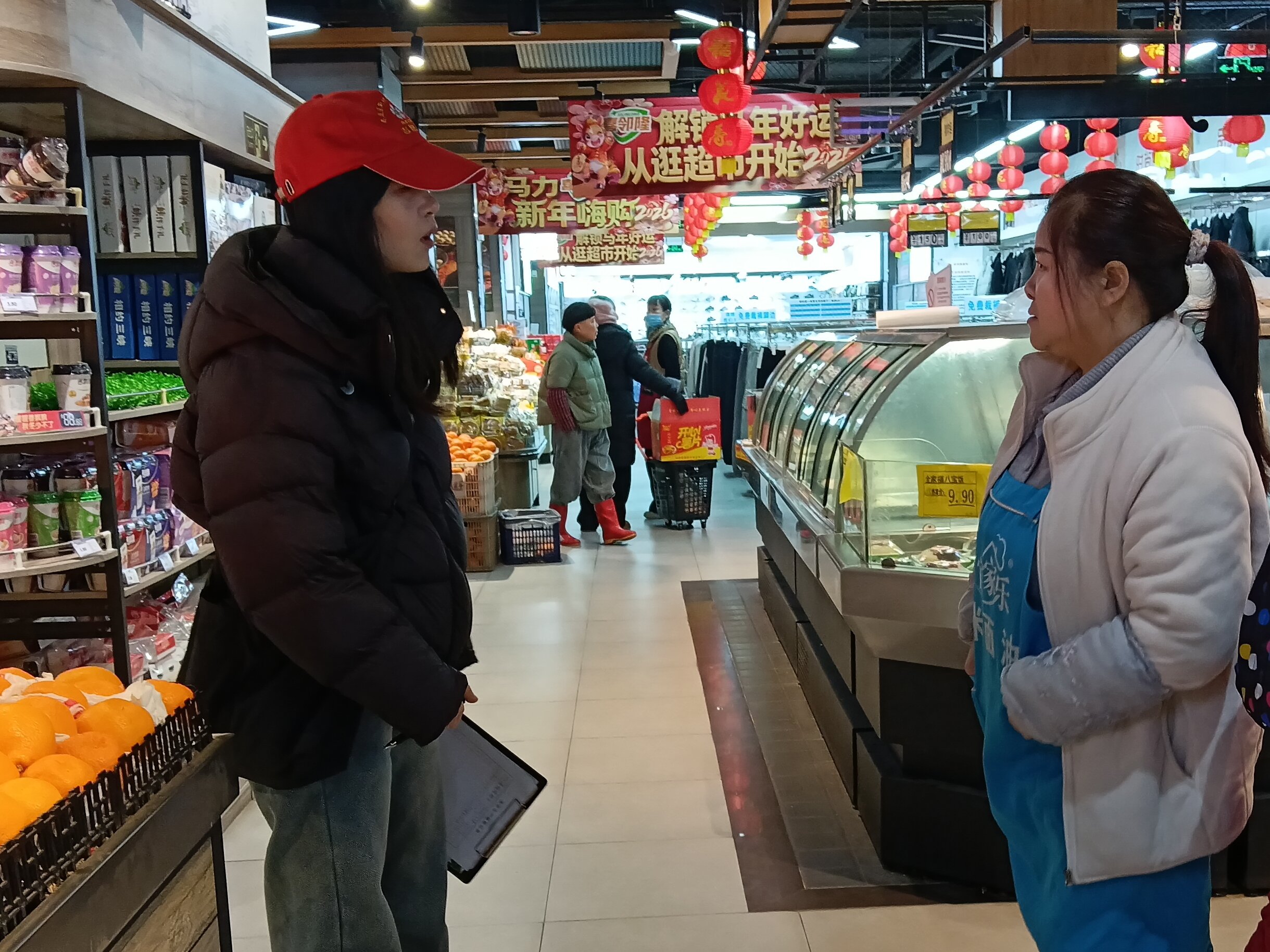 港虹社区：拧紧节日“安全阀” 筑牢平安防护墙