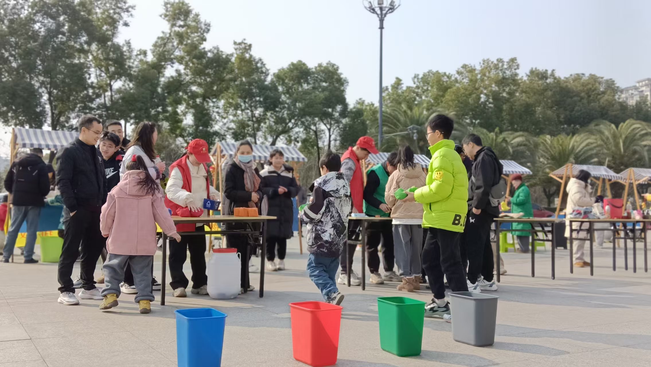 【新时代文明实践】新春“袋”动循环 旧物“焕”新减浪费