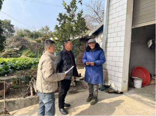下坪村：情系老党员 关怀暖人心