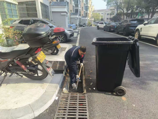 长江市场社区开展干干净净迎新年活动