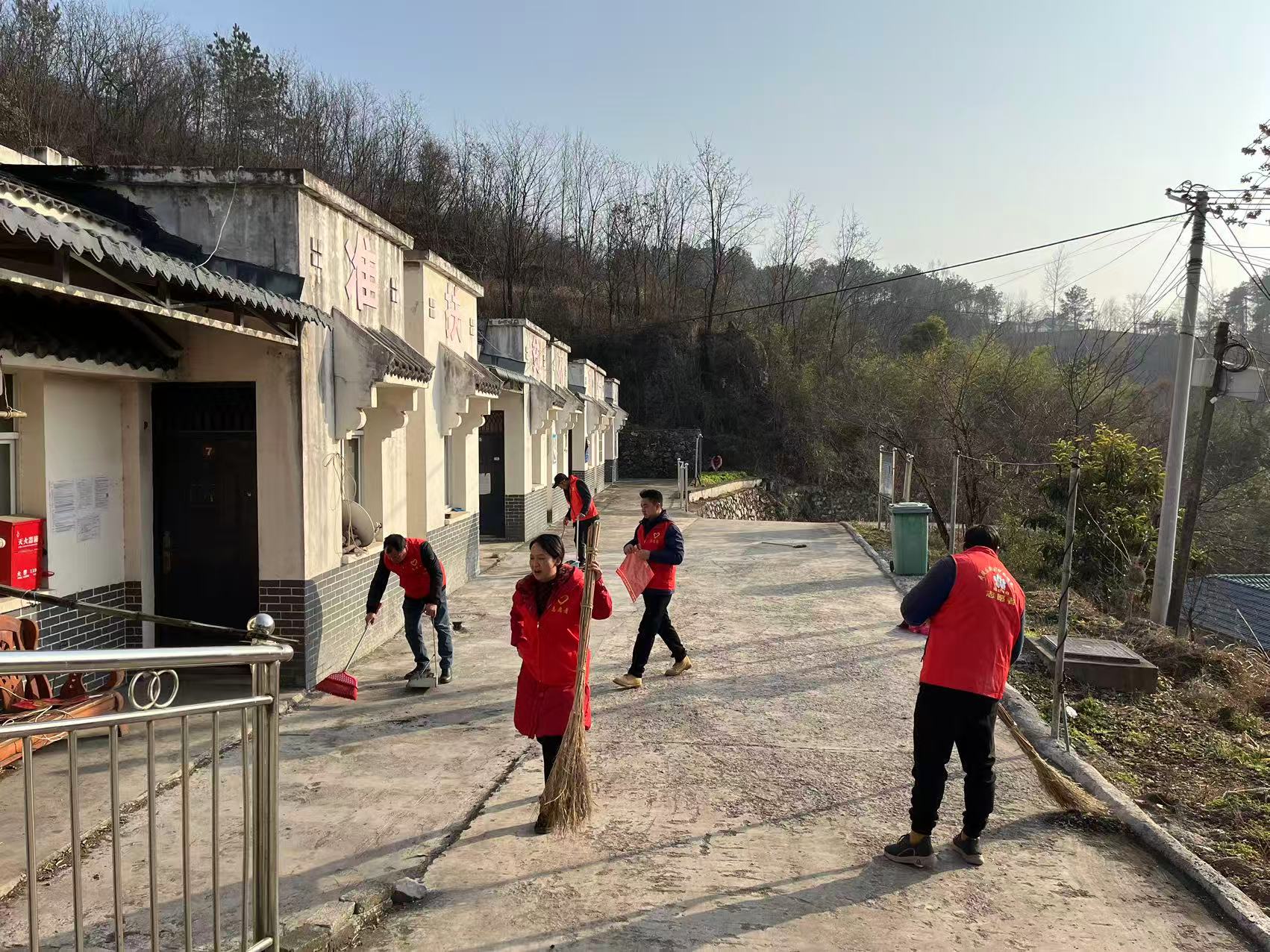 【新时代文明实践活动】百里荒村的爱心“年报”