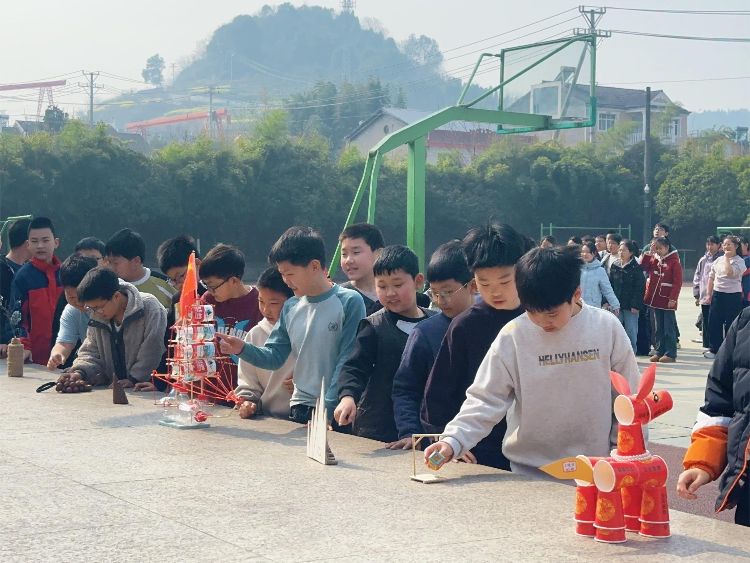 践行生态文明 争做环保先锋