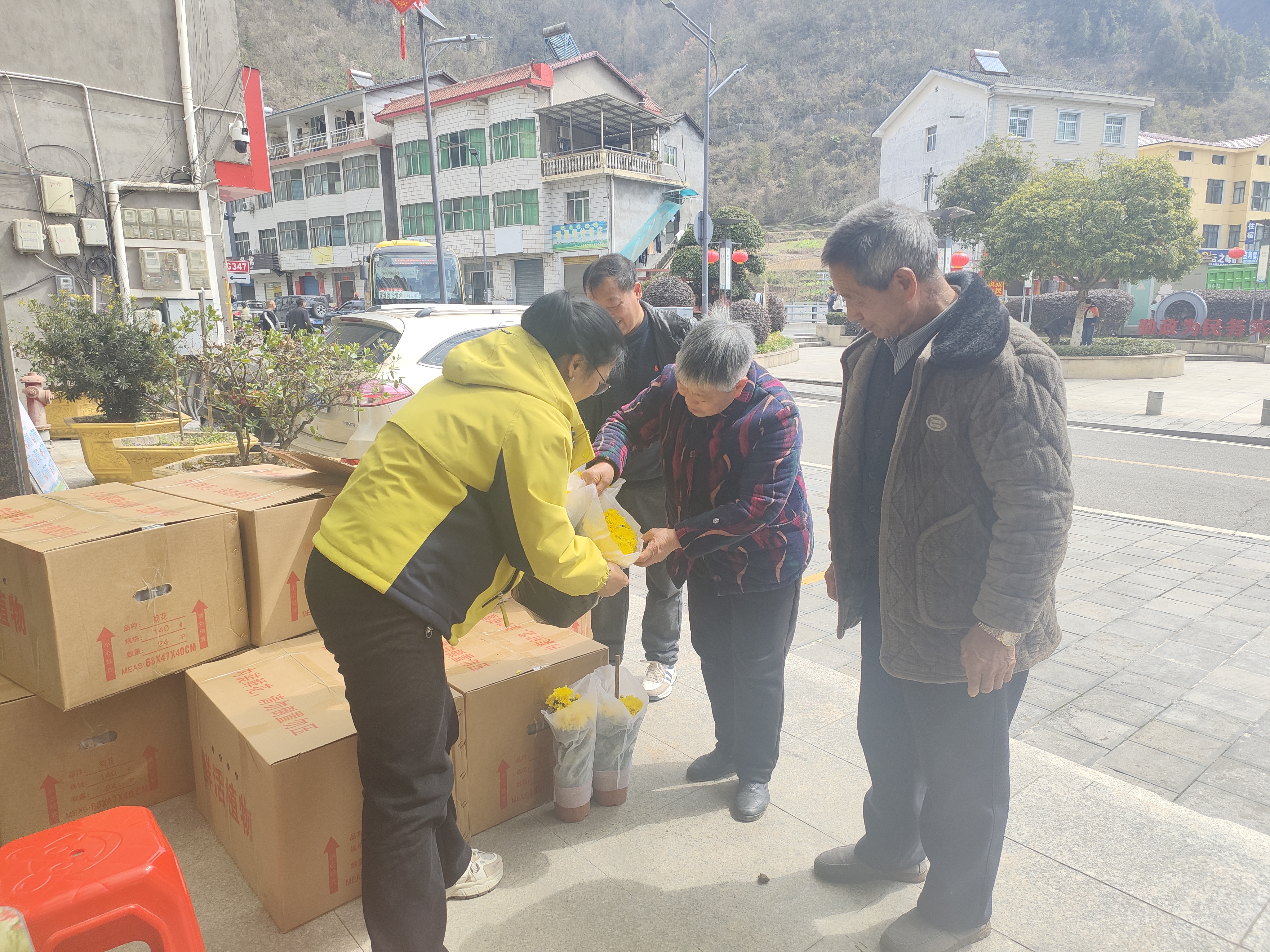 樟村坪社区：推行文明祭祀 守护绿水青山