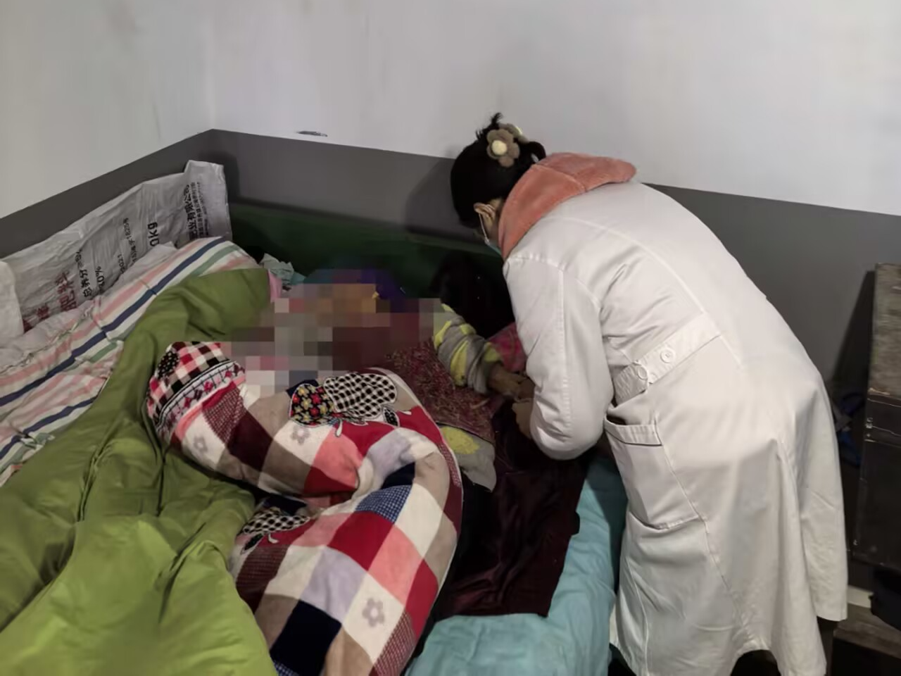 健康体检进乡村 重点人群有“医”靠