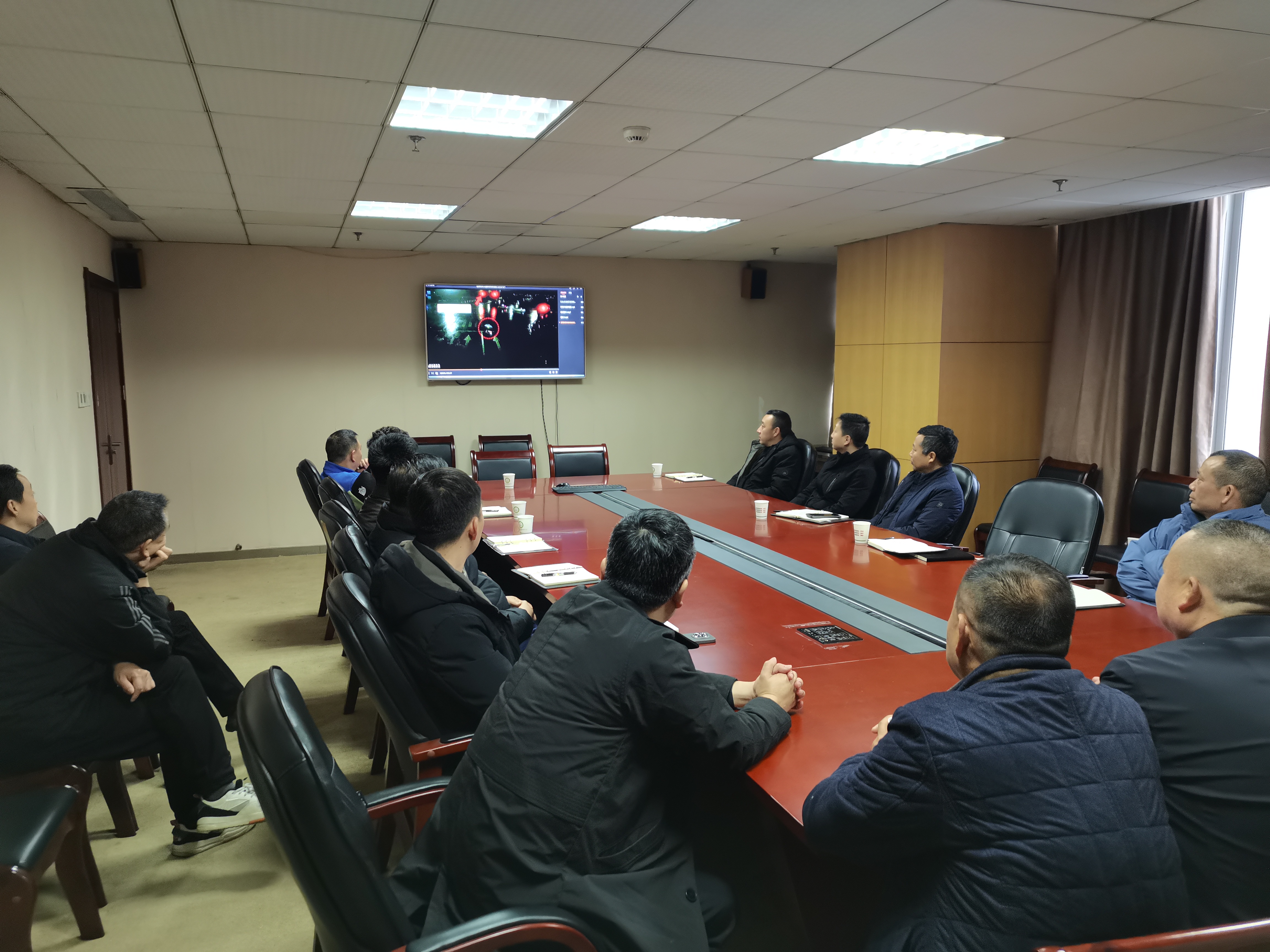 夷陵区机关事务服务中心召开全体驾驶员安全培训会