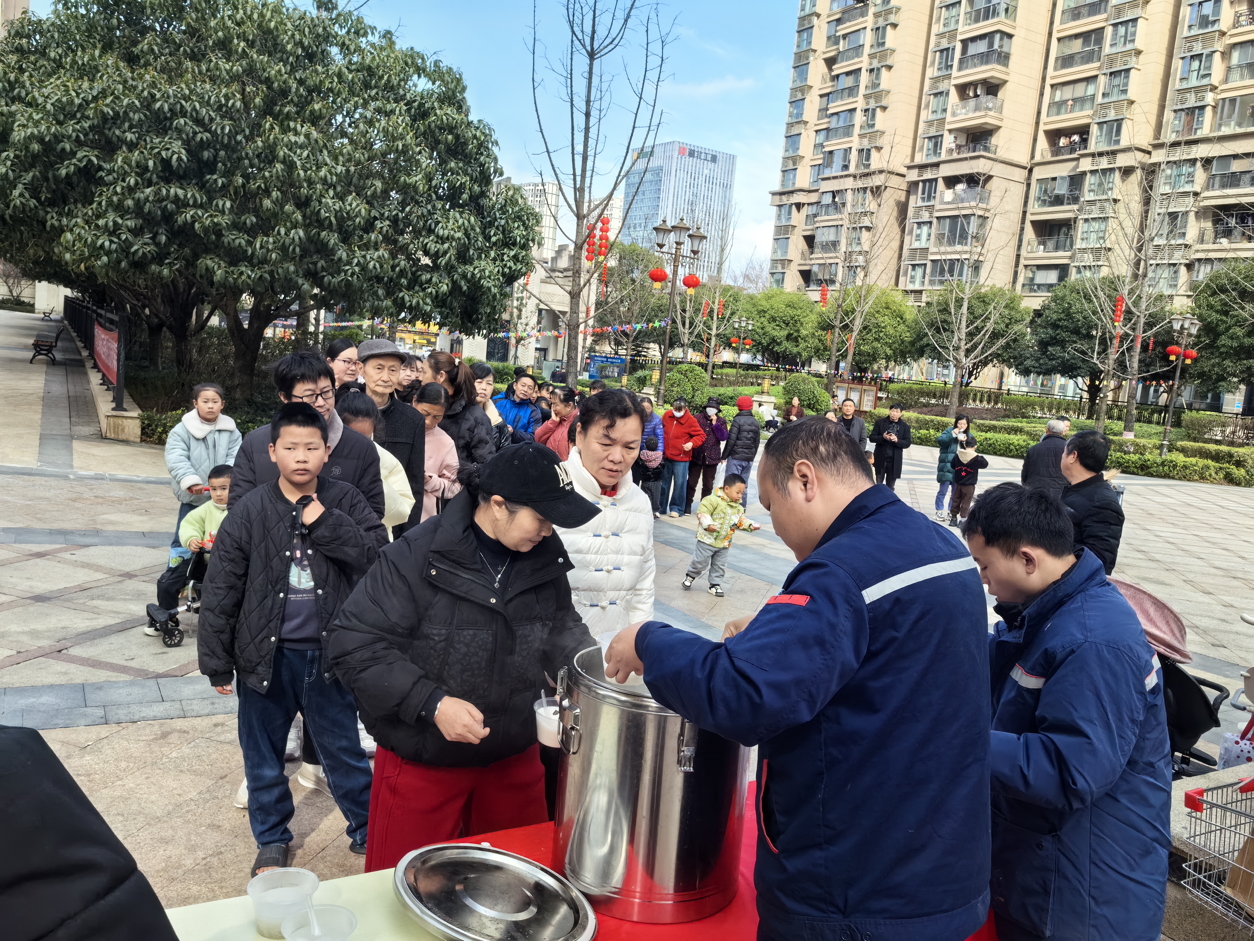 锦湖社区：元宵佳节品汤圆，邻里团圆情更浓