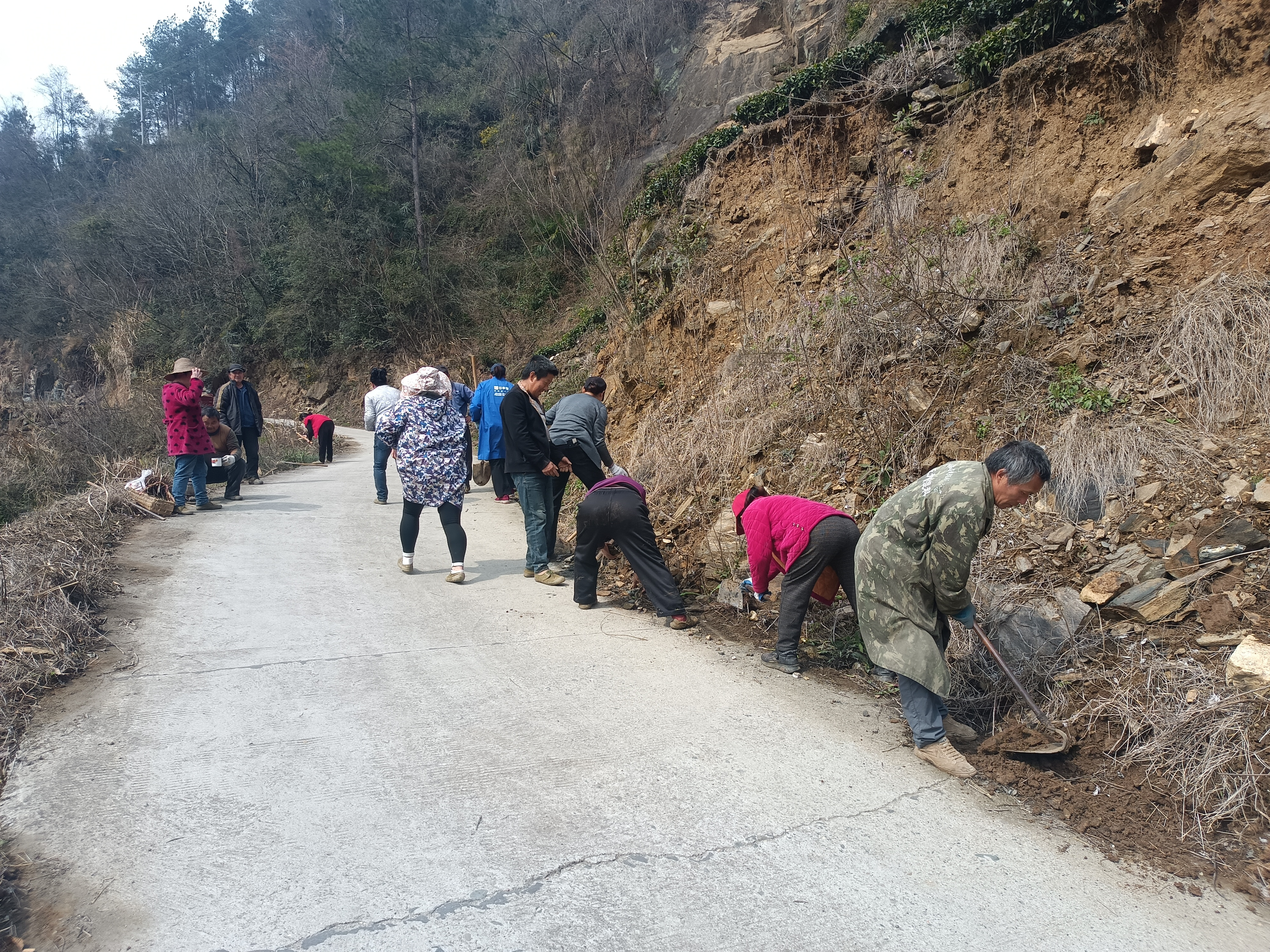 小渔村：办好民生实事 书写暖心答卷