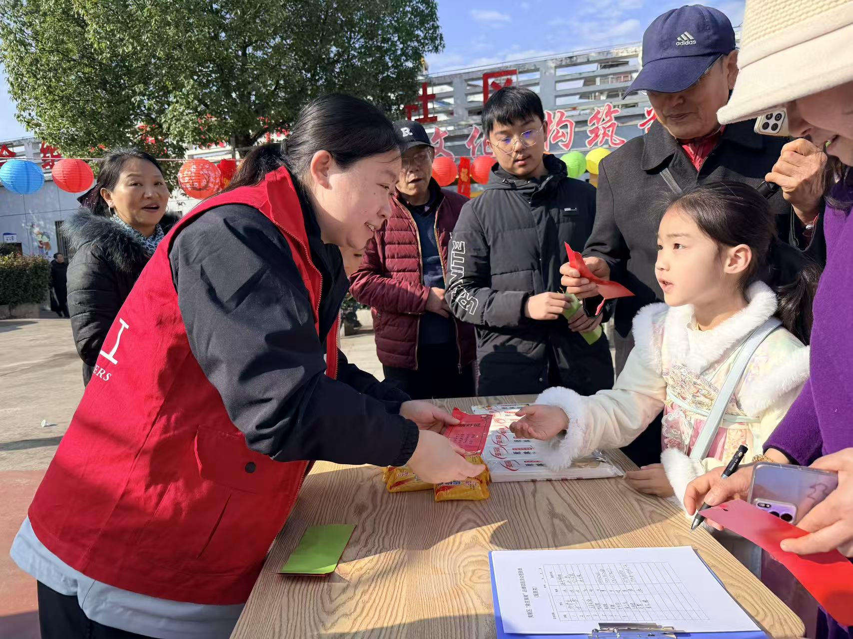 双节同庆 情暖夷陵——“救在夷陵” 为困难群体送节日关怀