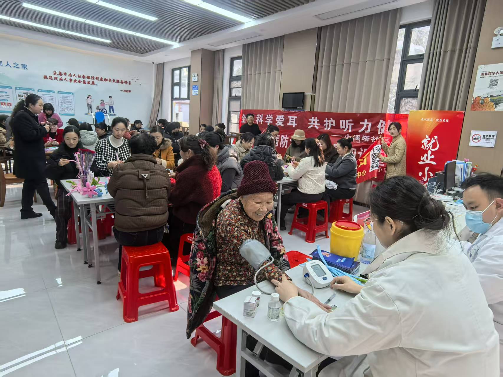 平湖社区：关爱听力健康 服务暖心护航