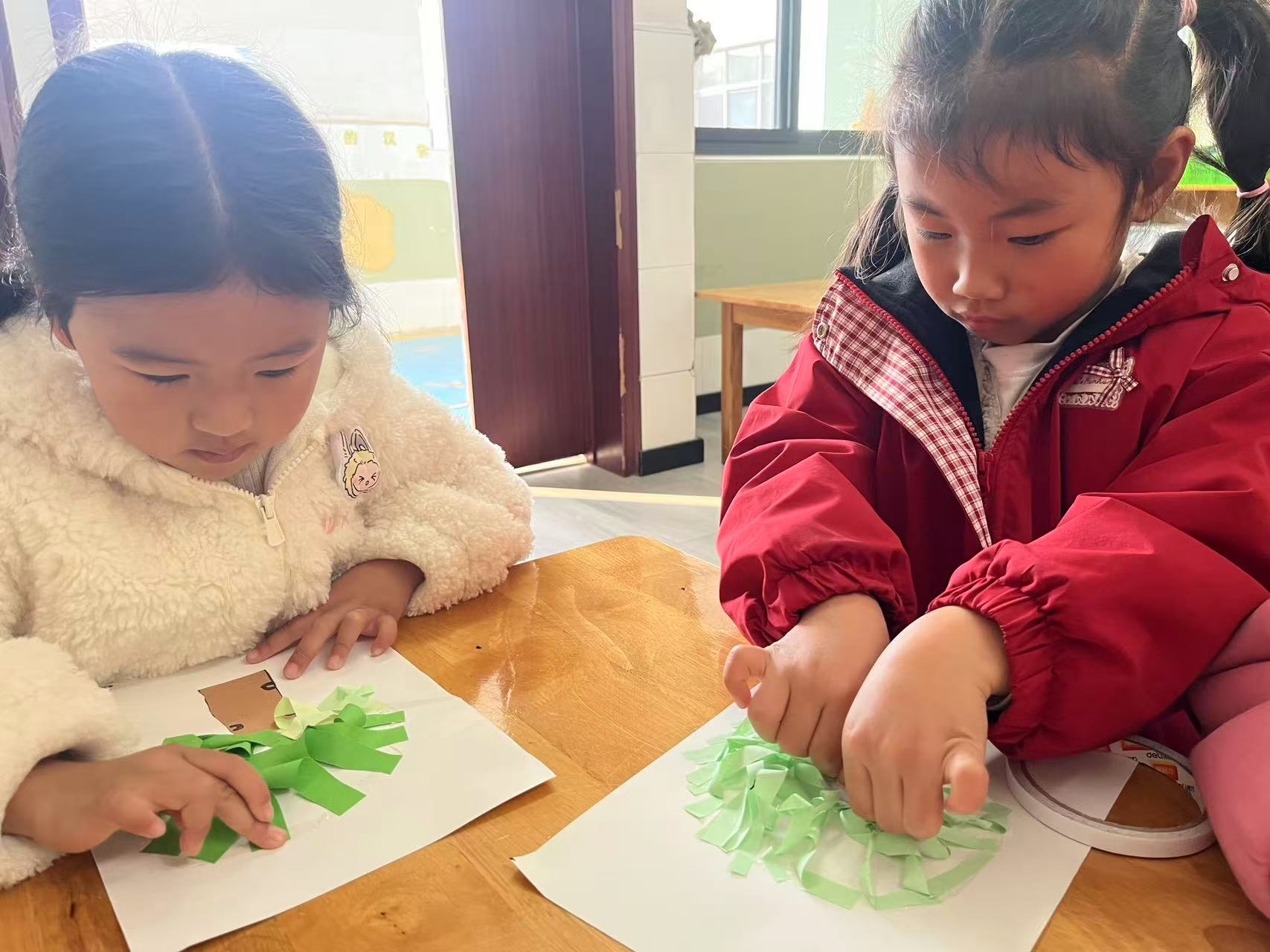 春风添新绿 植树润童心——黄花分园开展植树节主题活动