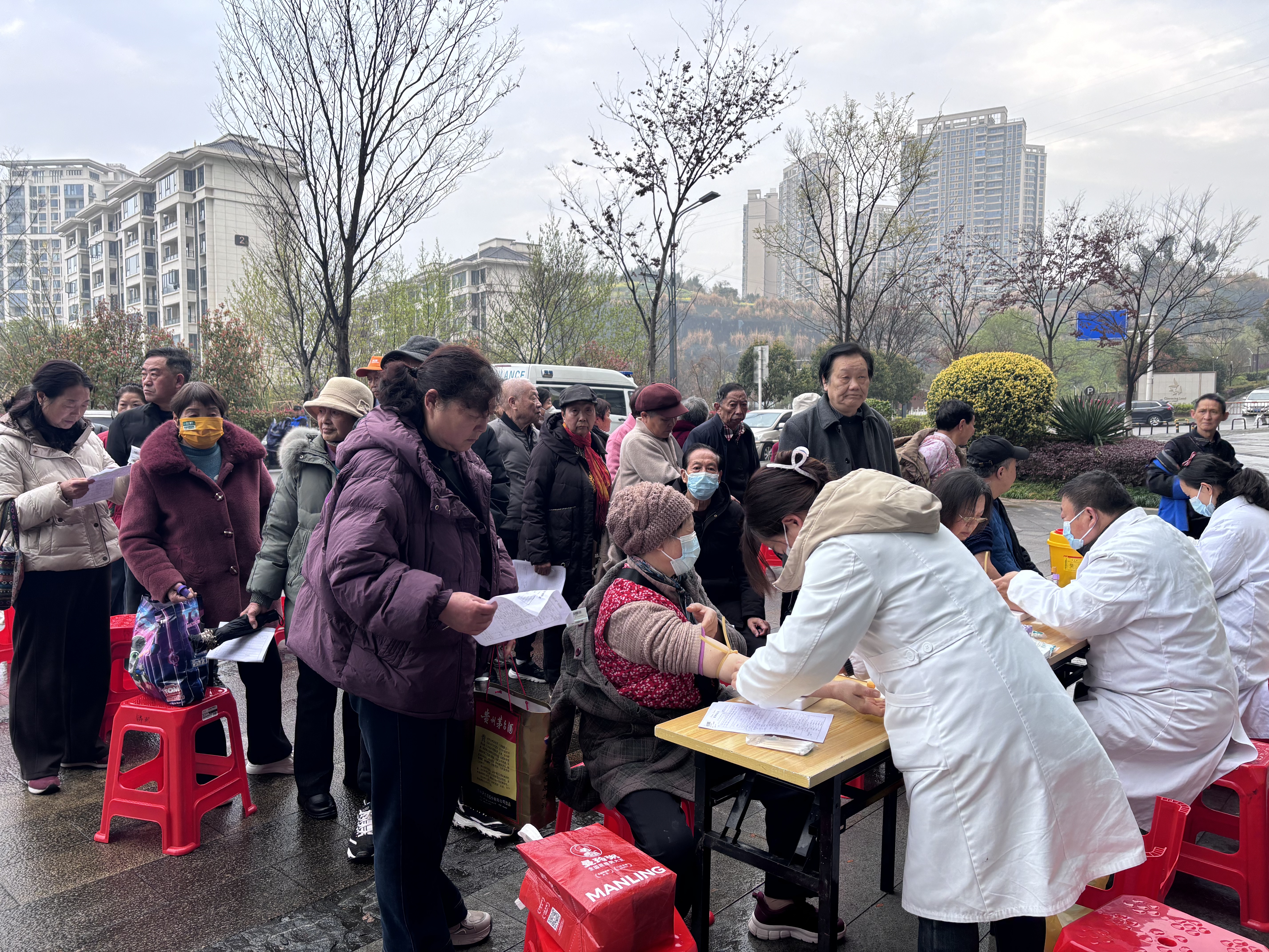 锦湖社区：健康服务进社区 幸福家园暖民心