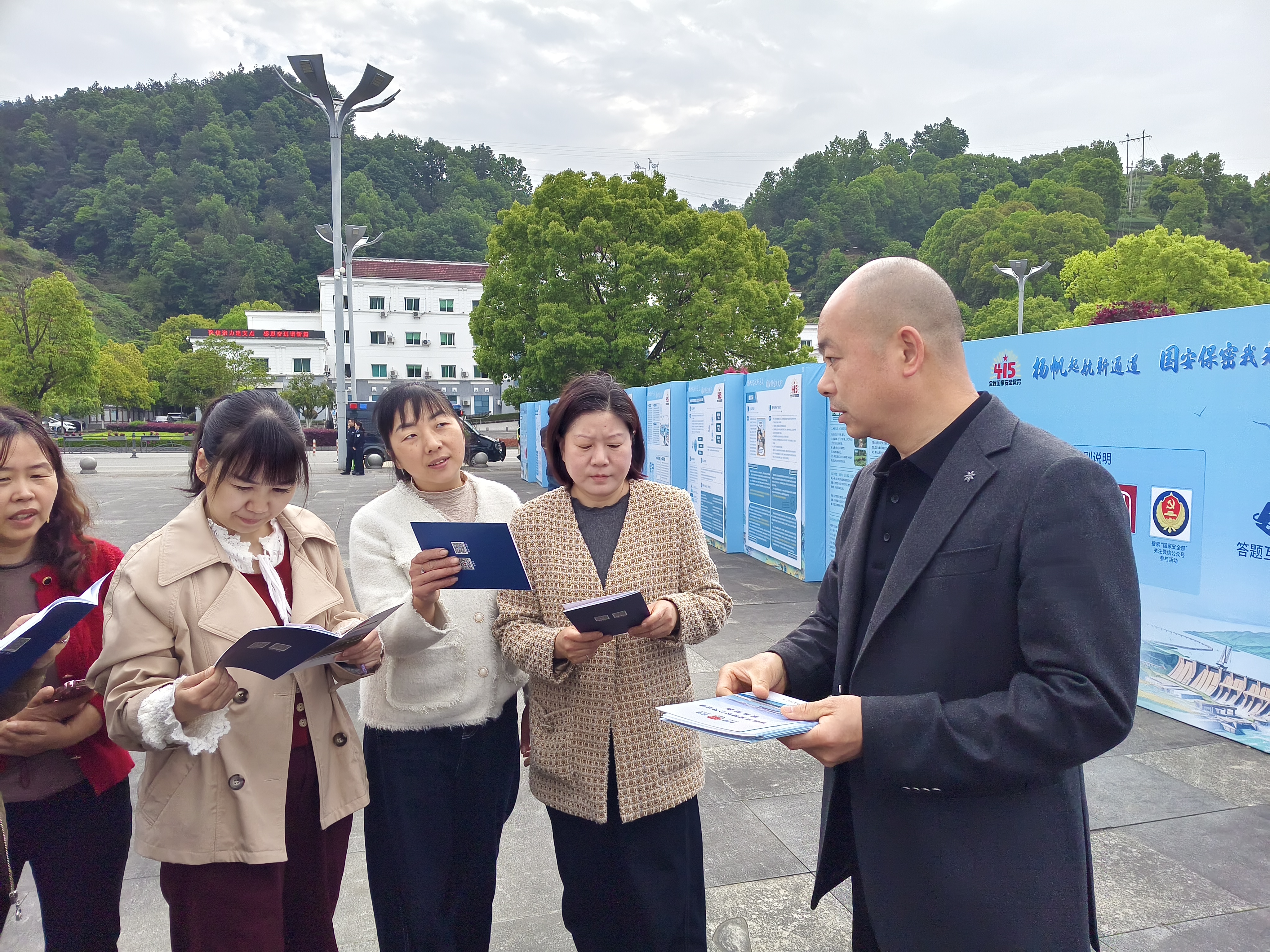 太平溪司法所：普法宣传进广场 国家安全入人心