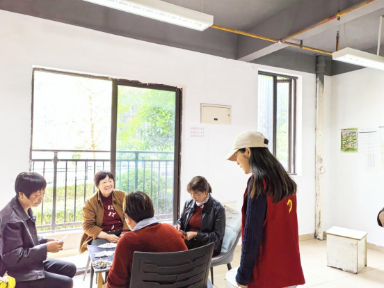 锦湖社区：“三访三化”显实效 深耕基层暖民心