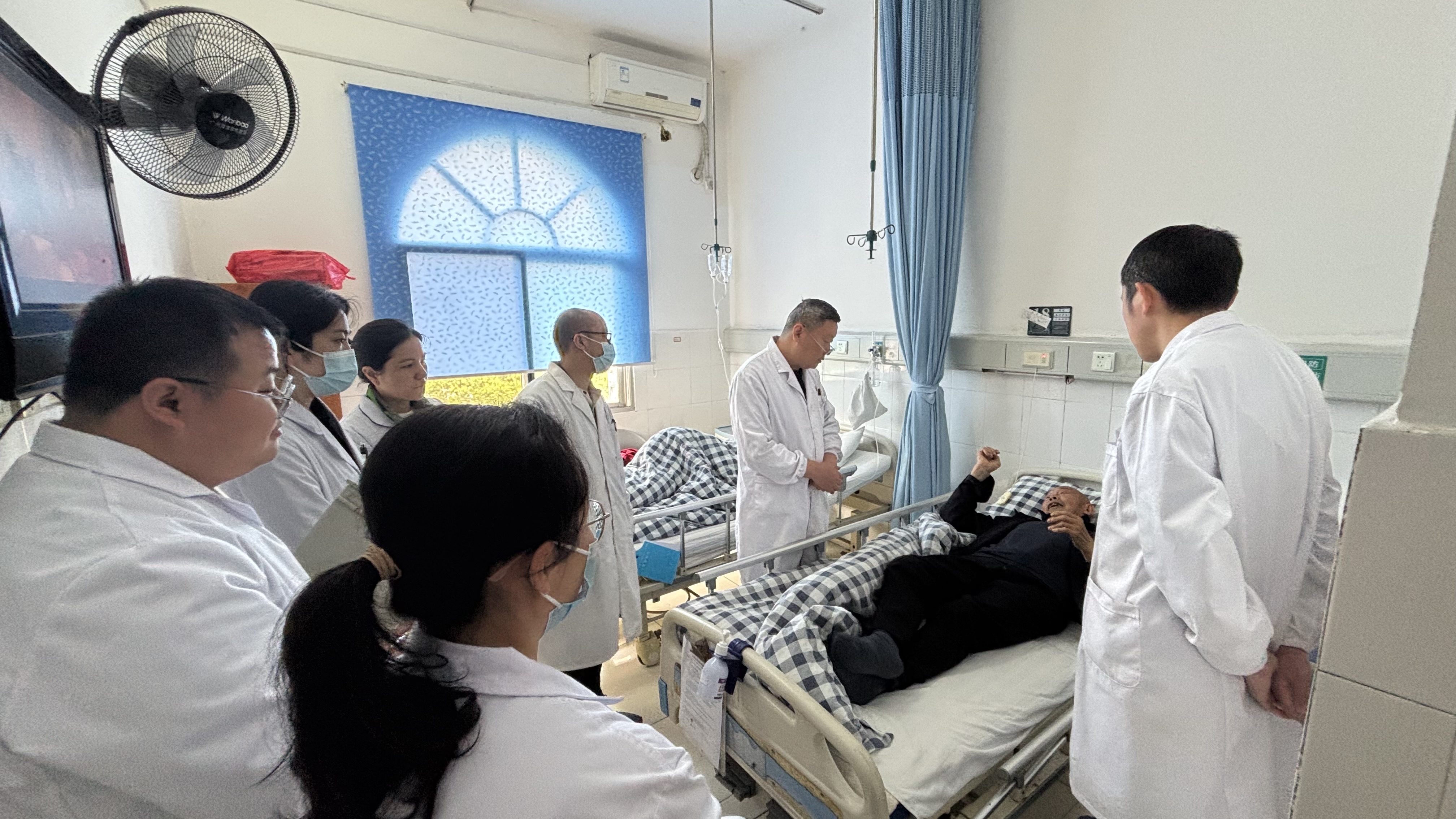 专家下沉传技术 医疗帮扶惠民生