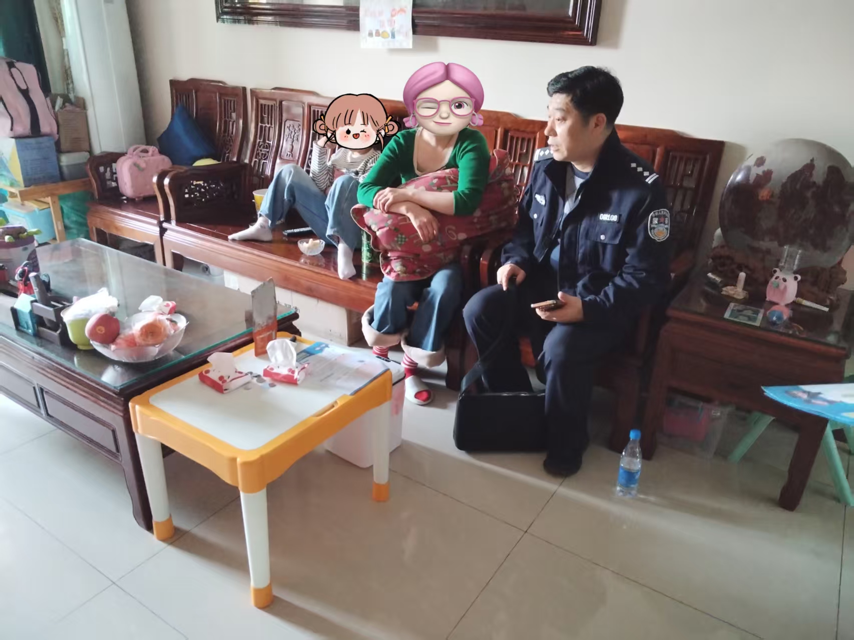 绿洲社区：入户预警防诈骗 贴心守护护民安