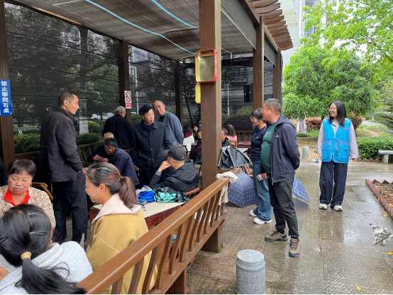 郭家湾村：深入基层听民声 聚焦民生解难题