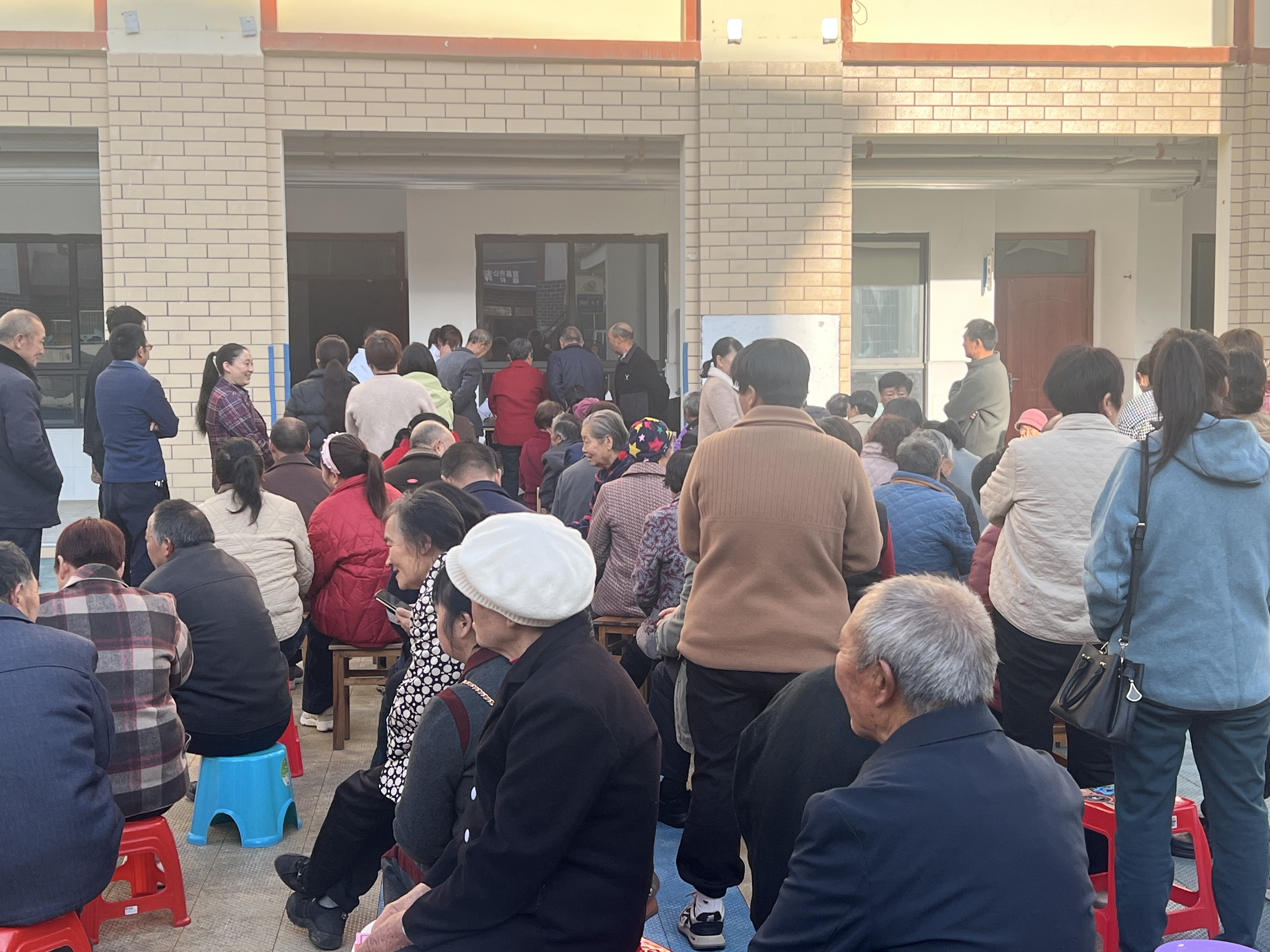 健康服务进乡村  免费体检暖民心