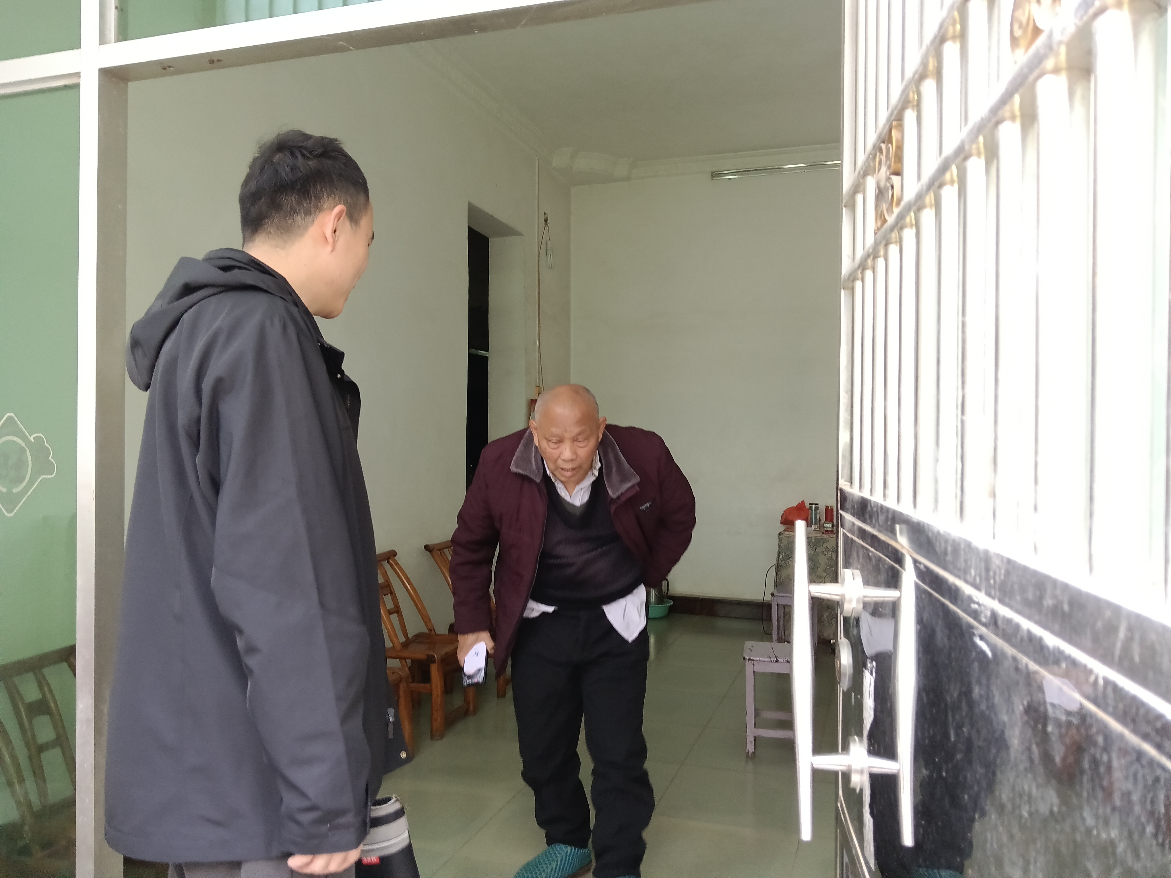 永兴社区：一抹党员红，温暖网格情