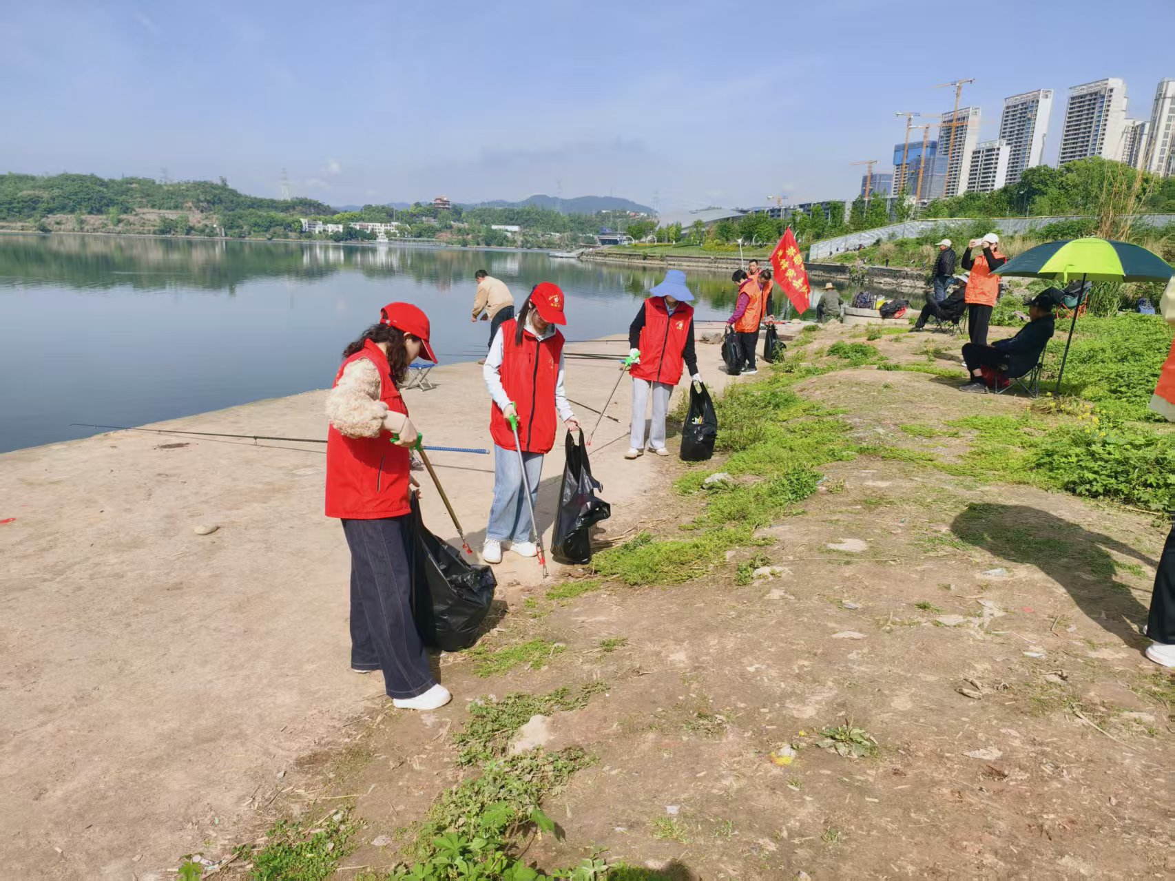 港虹社区：践行长江大保护 共建绿色好家园