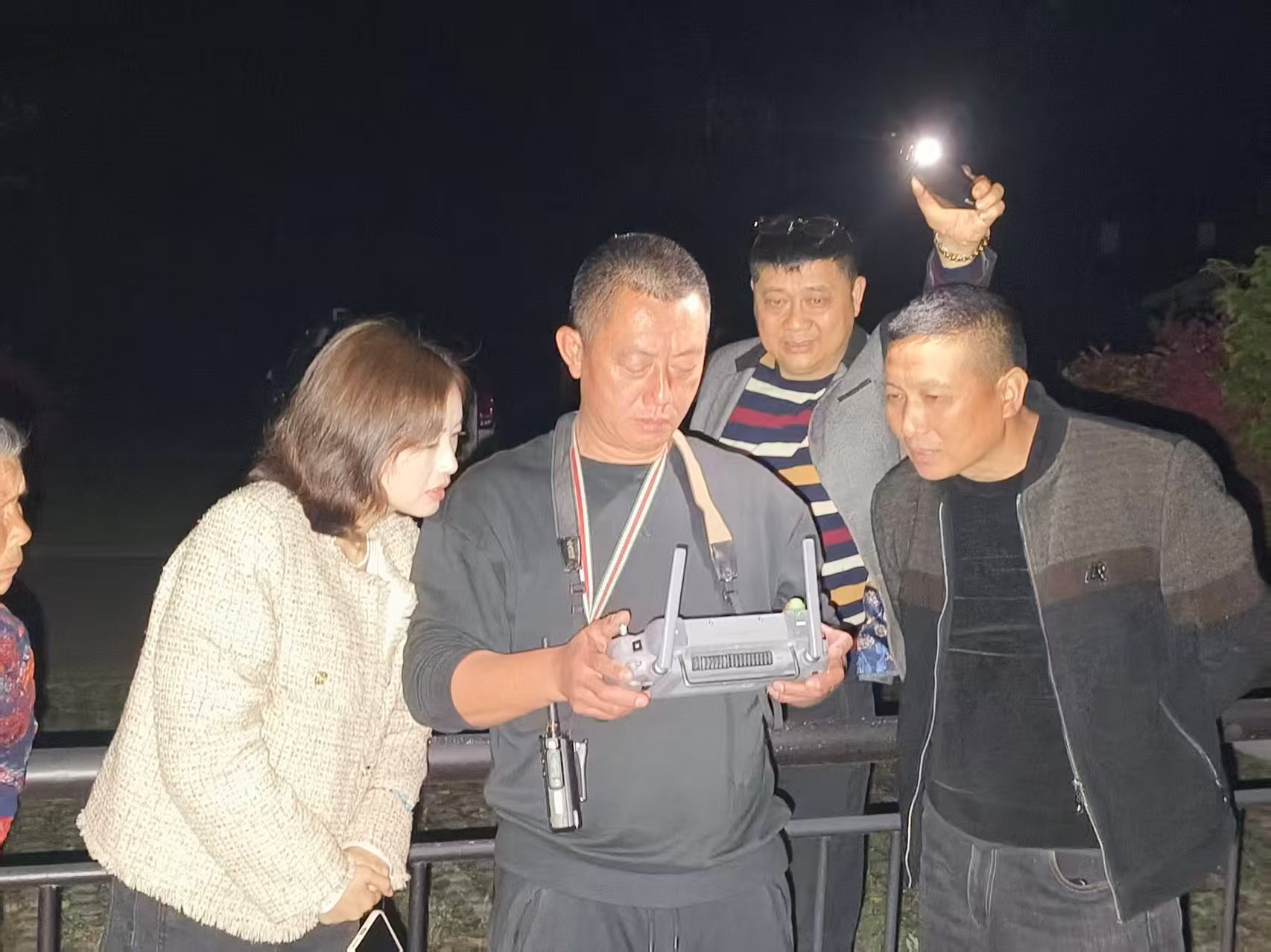 廖家林村：干群上下同心，共寻走失老人