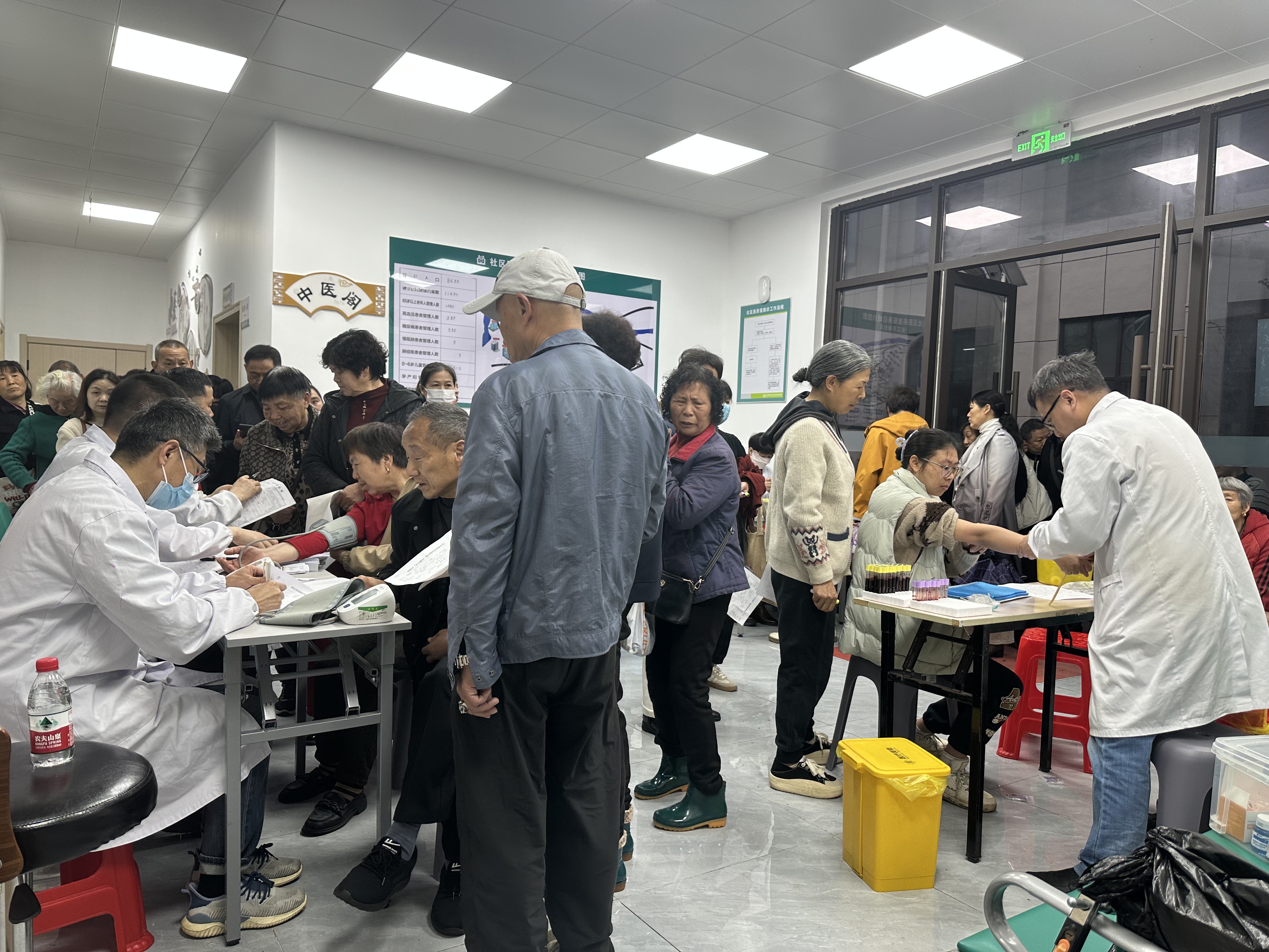 望江社区：免费体检进社区 便民服务暖人心