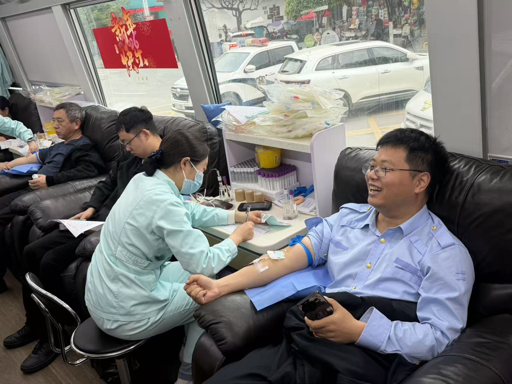 春日农忙献热血 爱心涌动暖雾渡