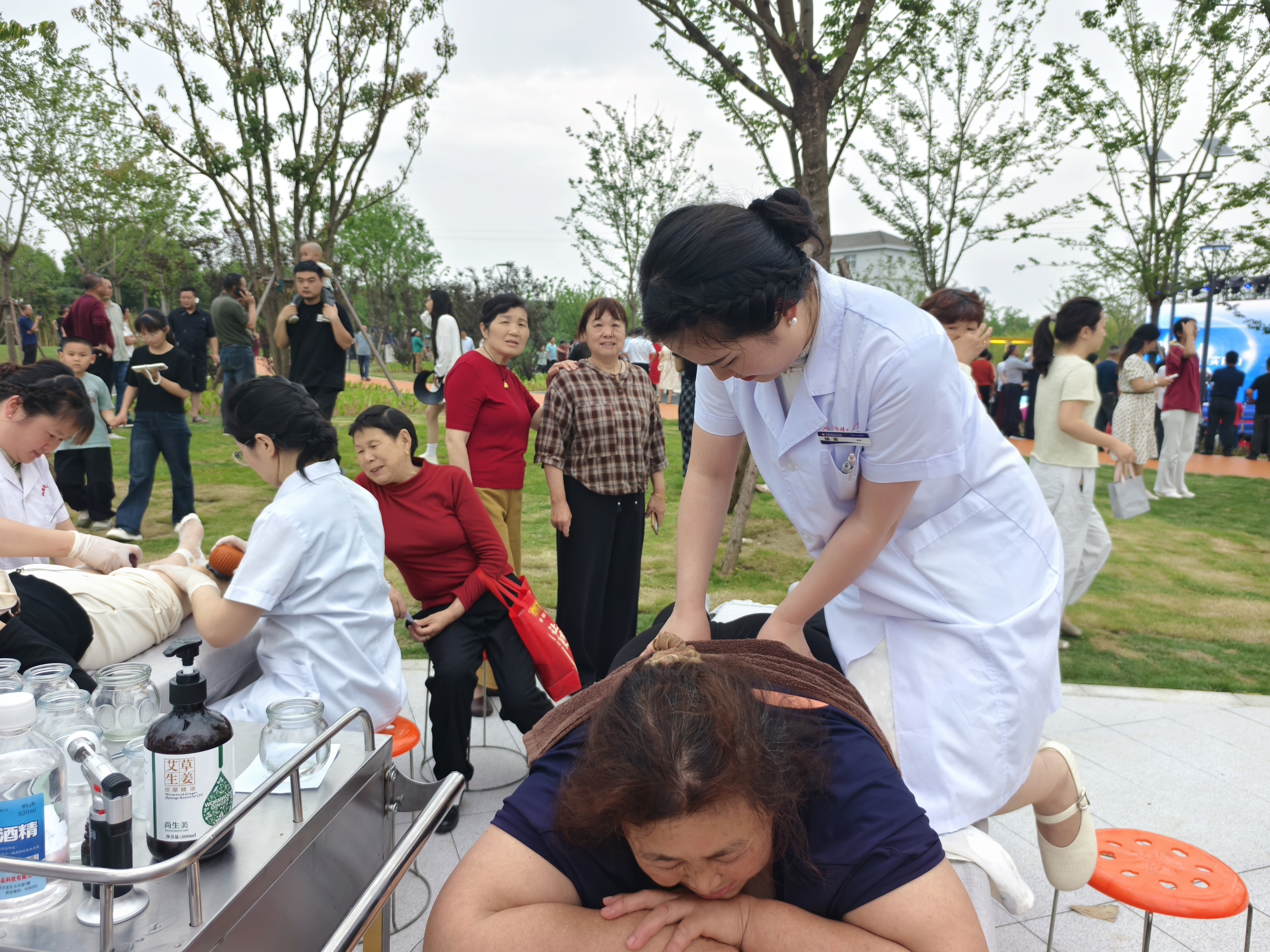 鸦鹊岭镇中心卫生院：传承中医药文化 惠民服务暖民心