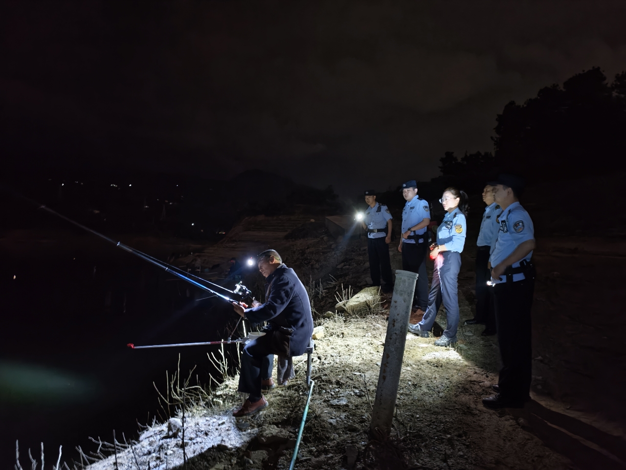 太平溪镇：联合执法筑牢禁捕防线 守护长江生态碧水长流