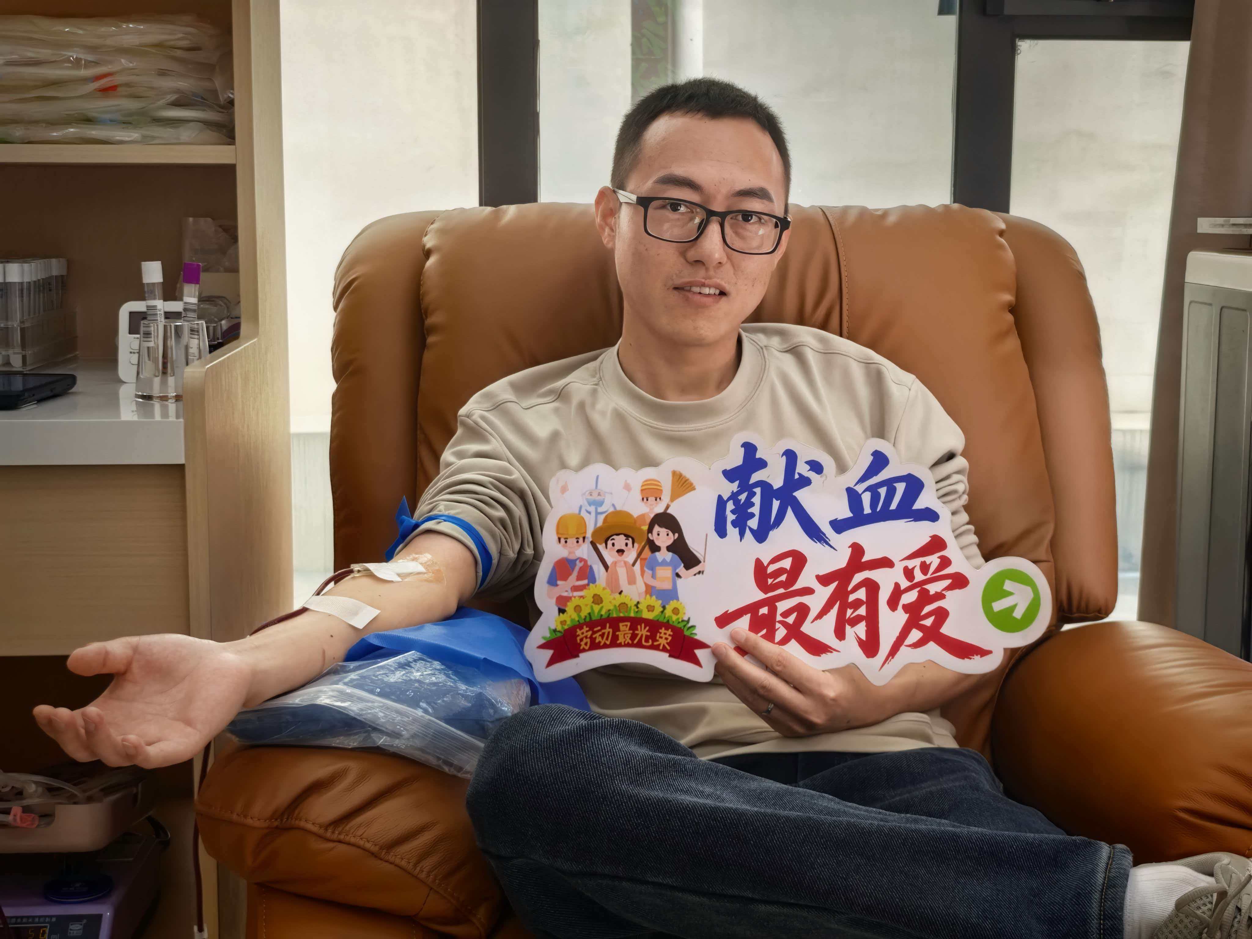 润城社区：他们撸起袖子的样子，真美！