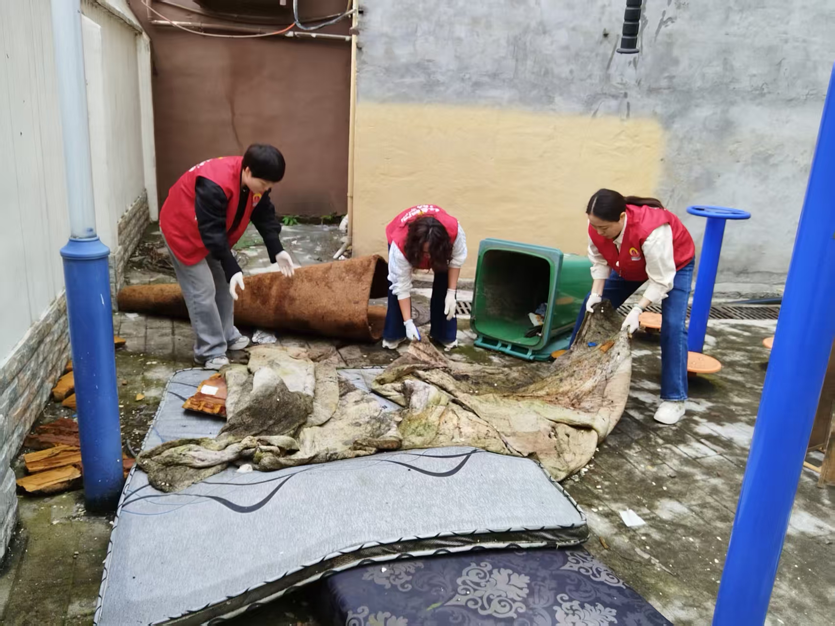朝阳社区：清除死角消盲区 环境整治在行动