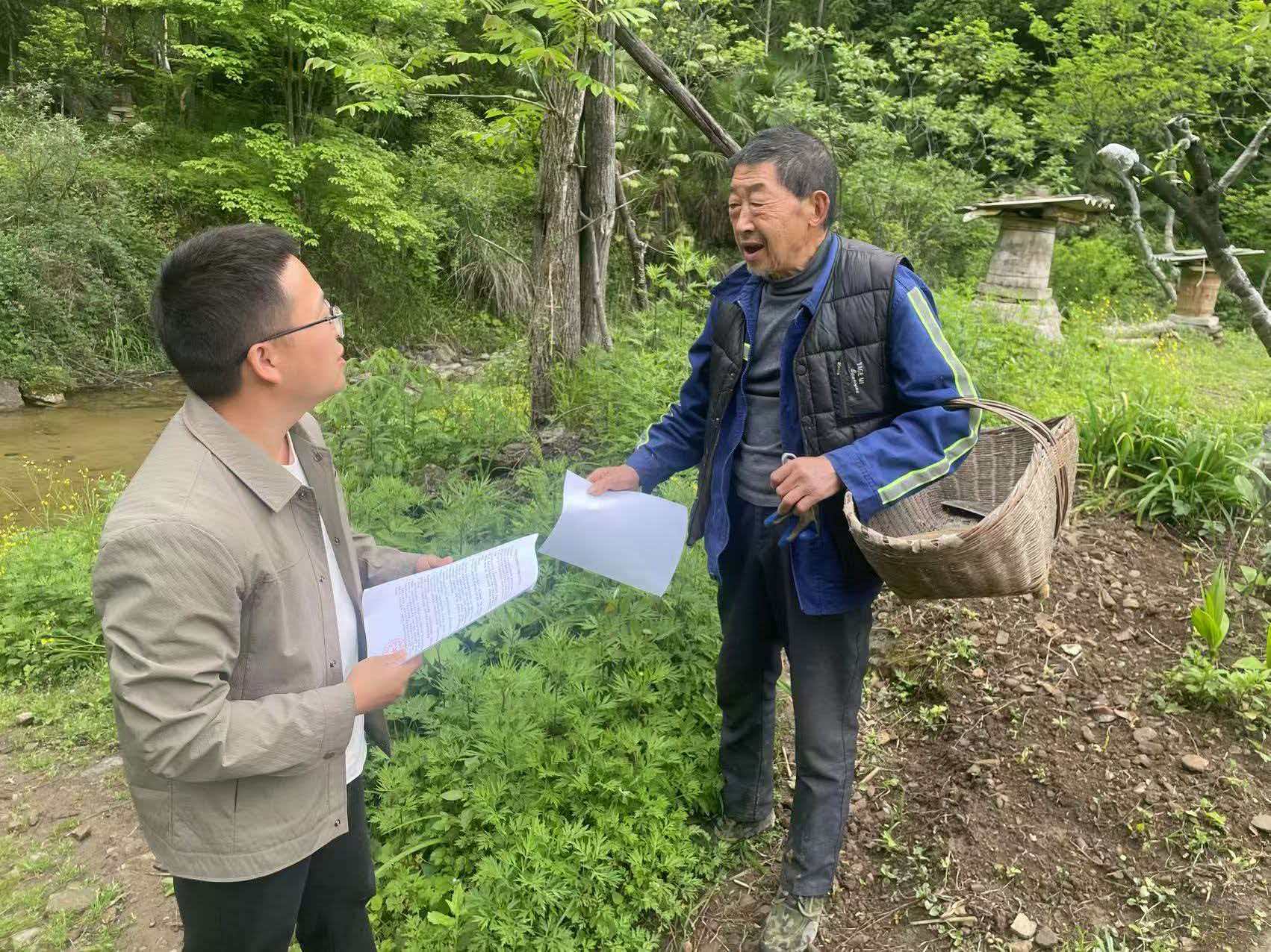 樟村坪镇古村村：紧绷防汛弦 筑牢安全线