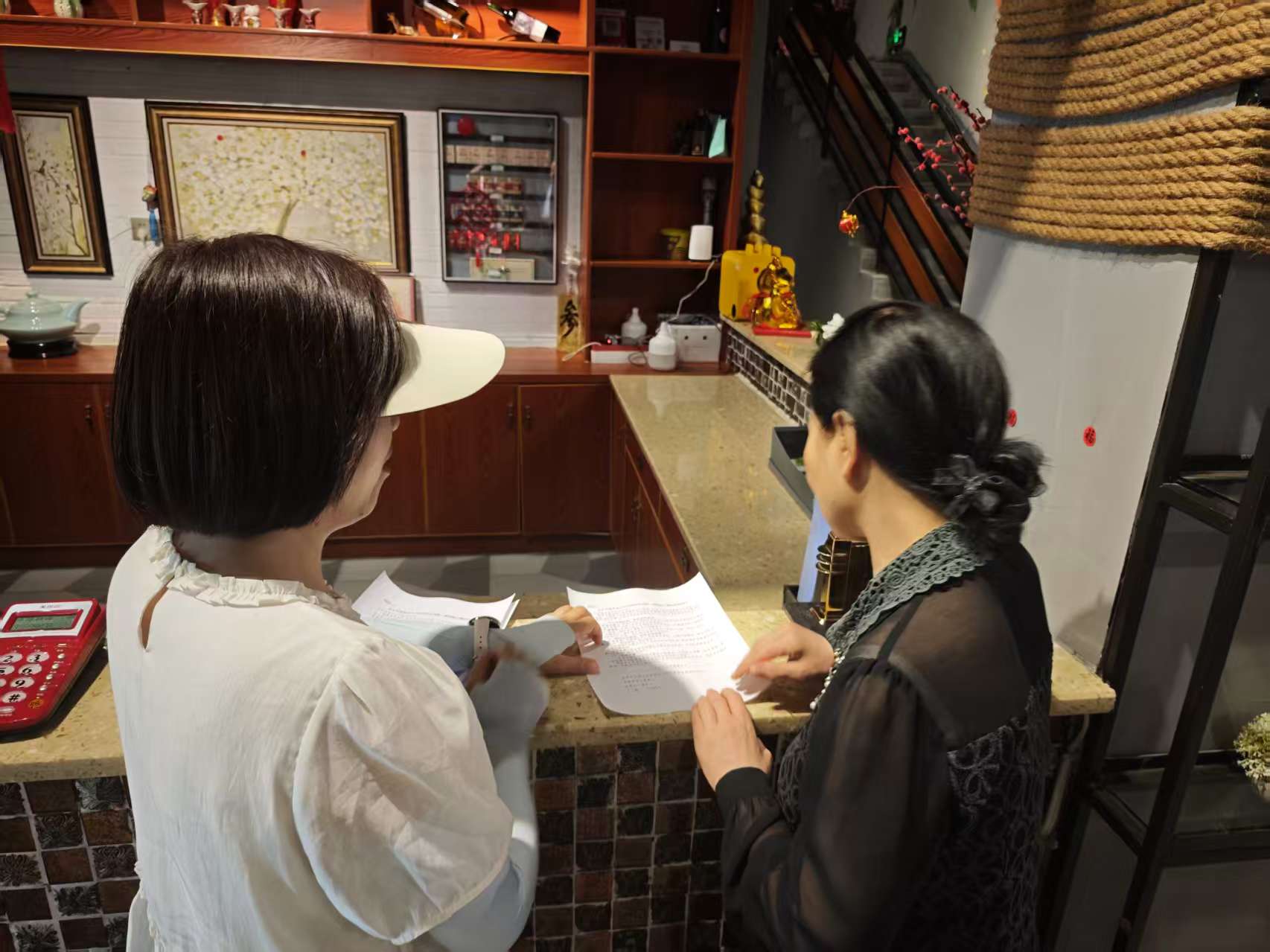 丁家坝社区：毒蘑菇安全宣传进门店  筑牢舌尖安全防线