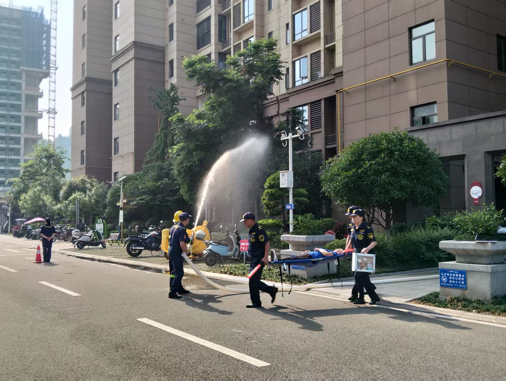 绿洲社区：以练筑防 安全护航