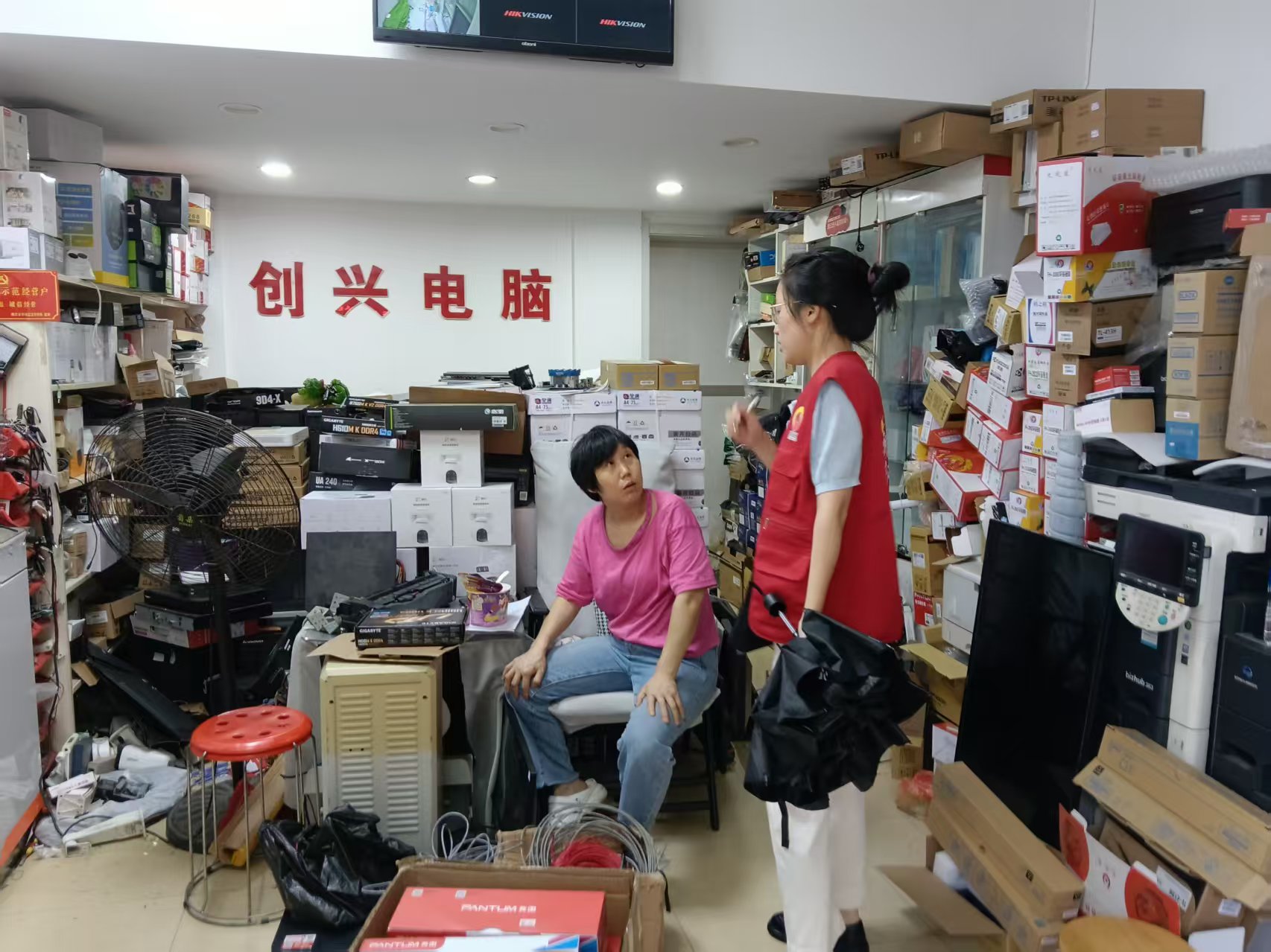 朝阳社区：安全护航助中考 禁噪宣传净环境
