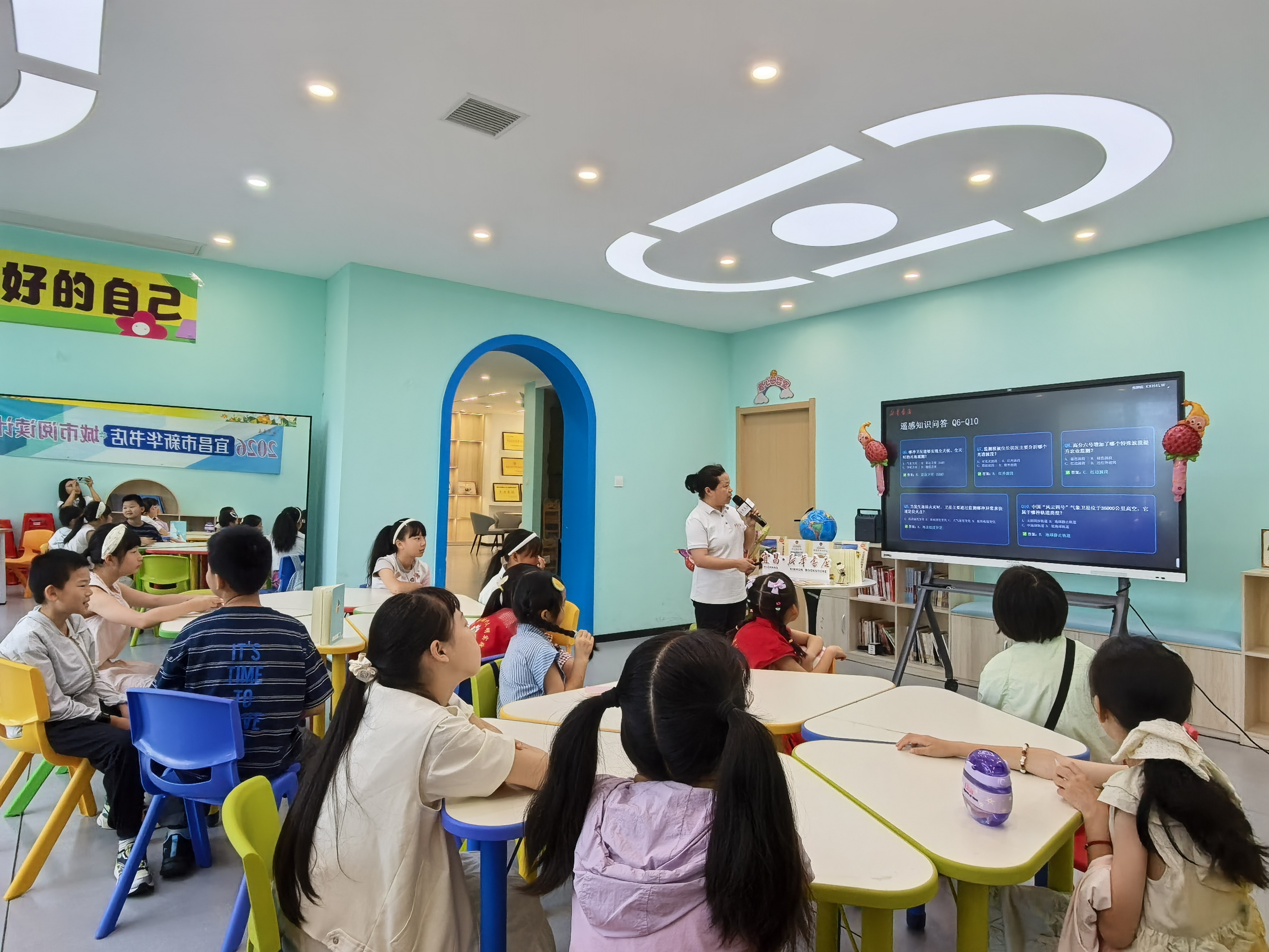 深耕“书店+社区”模式 科技点亮儿童成长之路