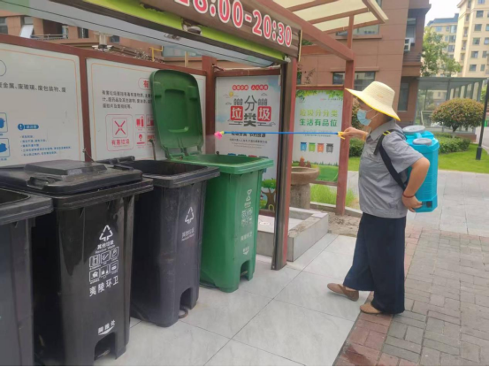 梅子垭村：消杀灭蚊防疾病 洁净家园守健康