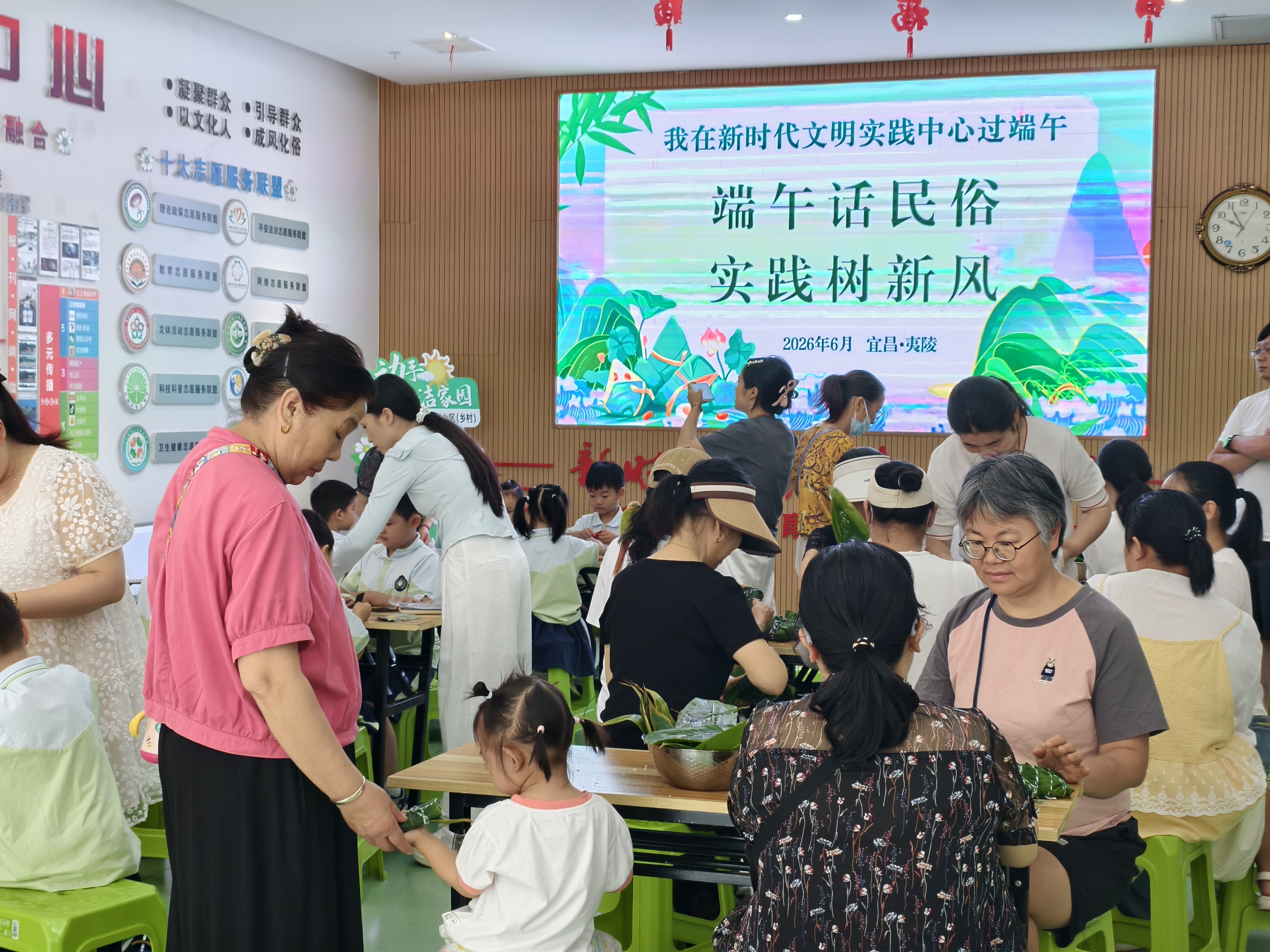 平湖社区：粽叶飘香话端午 童心传承民俗情