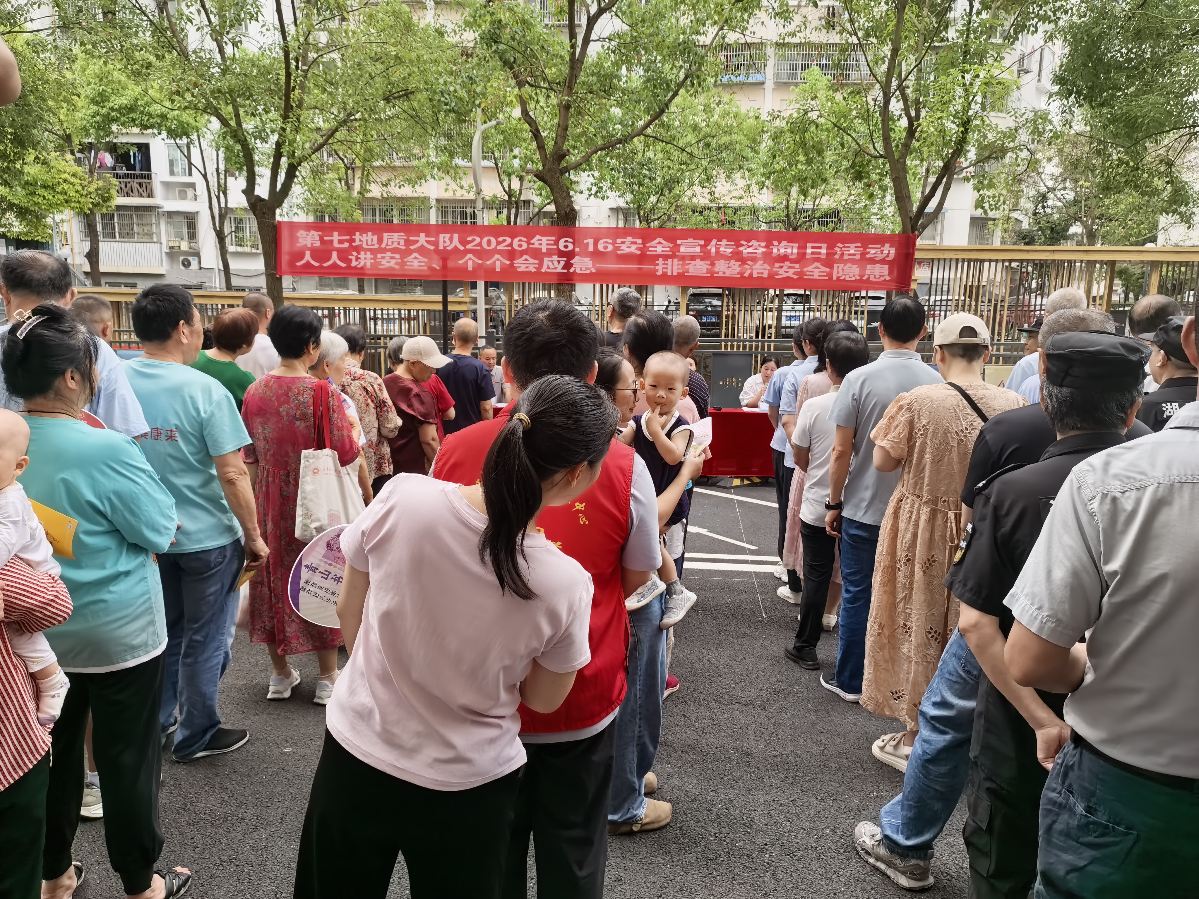 港虹社区：消防演练进社区 安全知识入人心