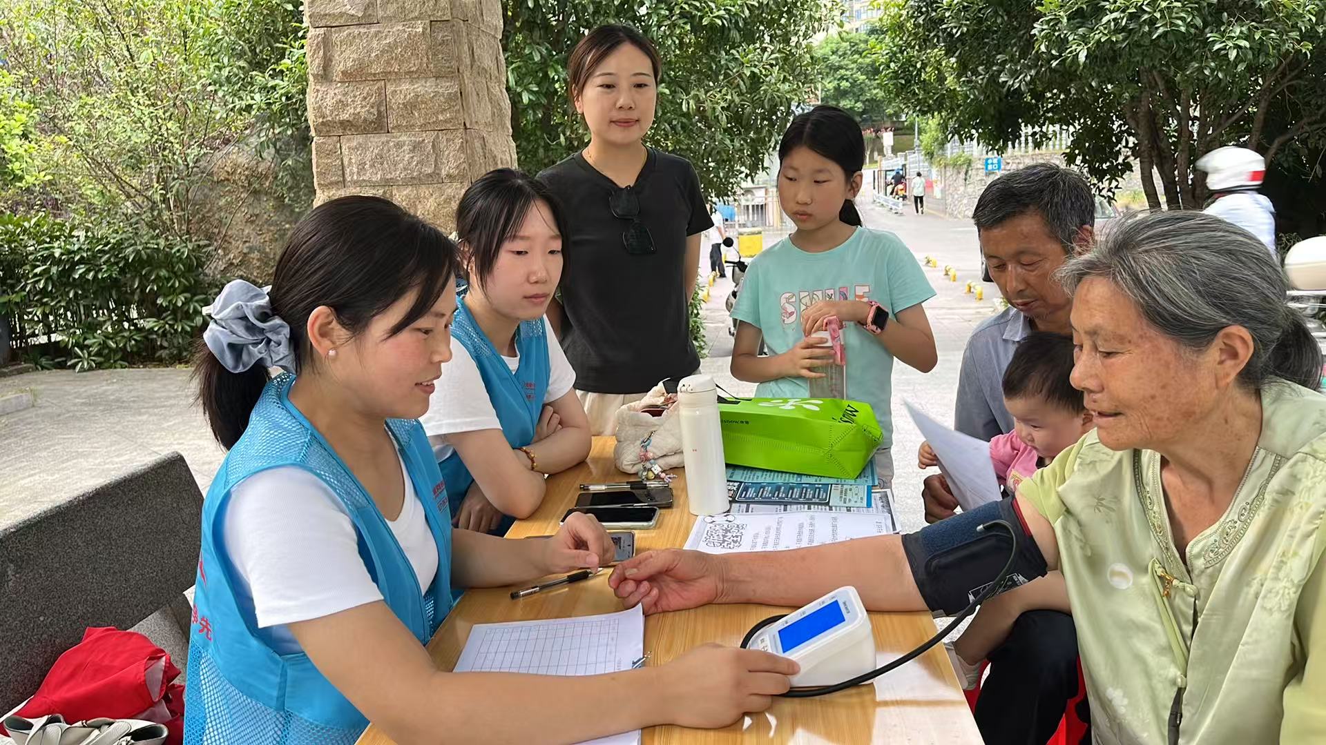 平云社区：周四说事解民忧 贴心服务面对面