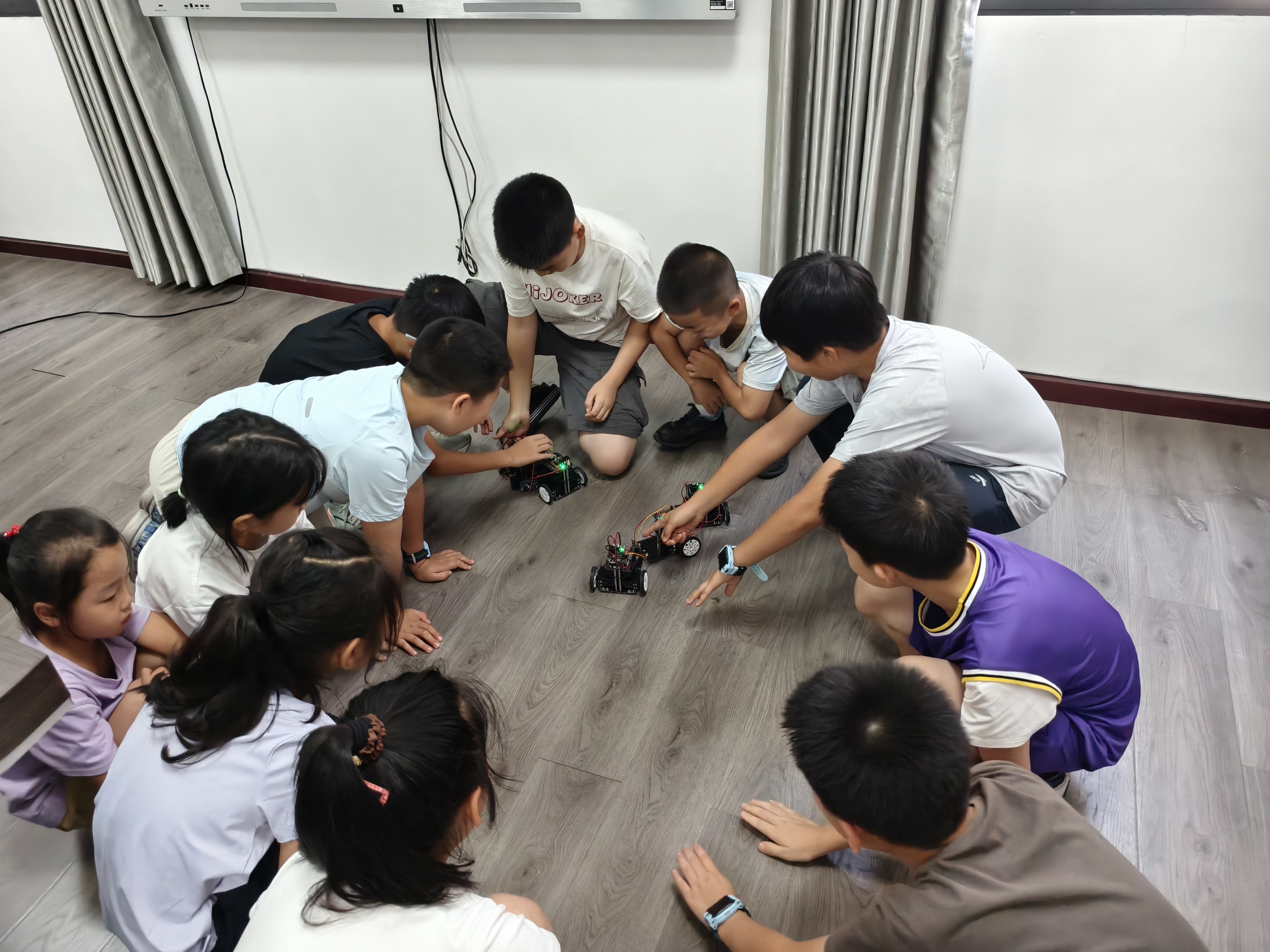 东城社区：趣味编程 暑托筑梦